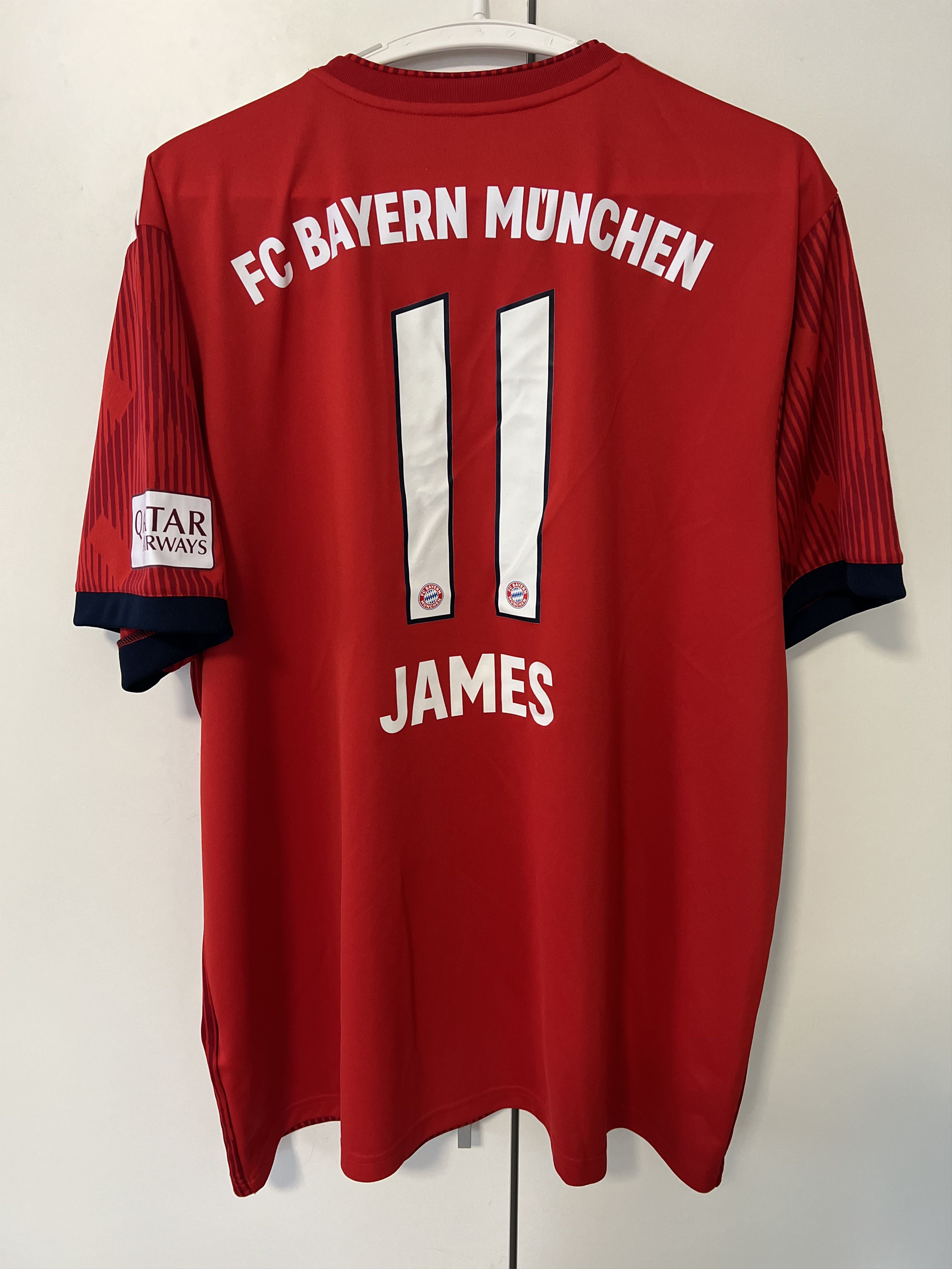 Adidas 2018-19 FC BAYERN MUNCHEN HOME #11 JAMES FOOTBALL Kit SHIRT Size US XXL / EU 58 / 5 - 13 Thumbnail
