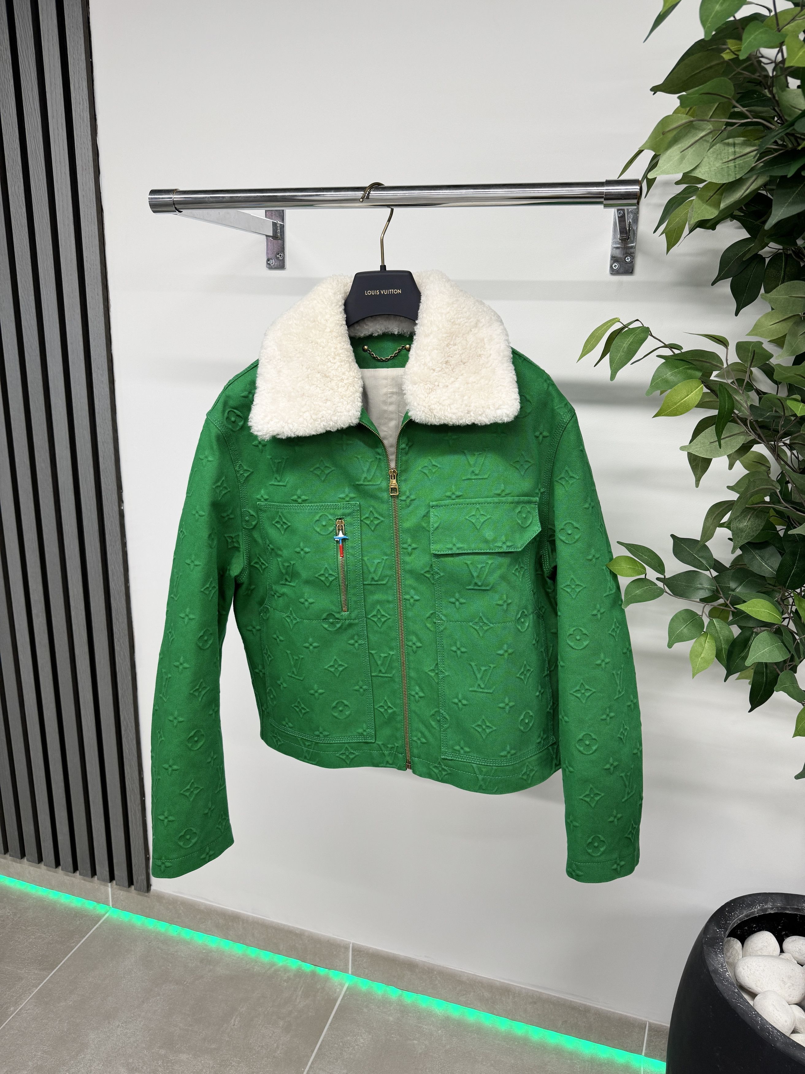 Louis Vuitton Louis Vuitton x Virgil Abloh 1A96UD Workwear Jacke RRP £4000 Size US S / EU 44-46 / 1 - 1 Thumbnail