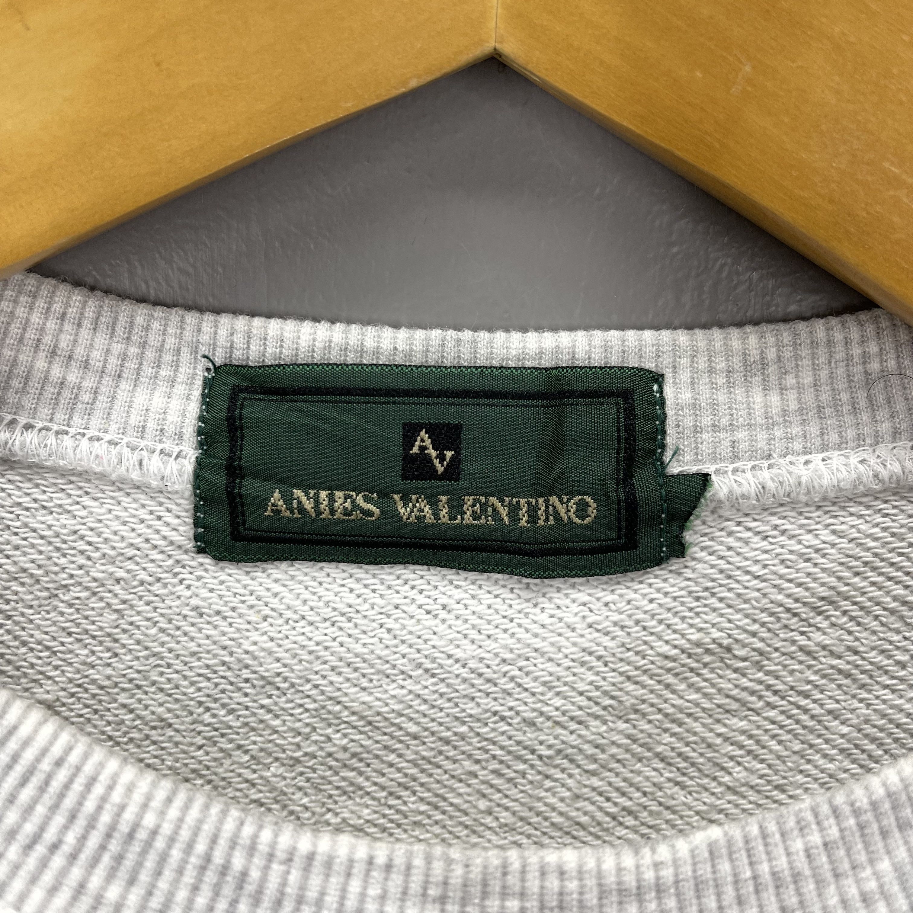 Vintage Vintage ANIES VALENTINO Crew Neck Sweatshirt #1418/AW Size US L / EU 52-54 / 3 - 5 Thumbnail