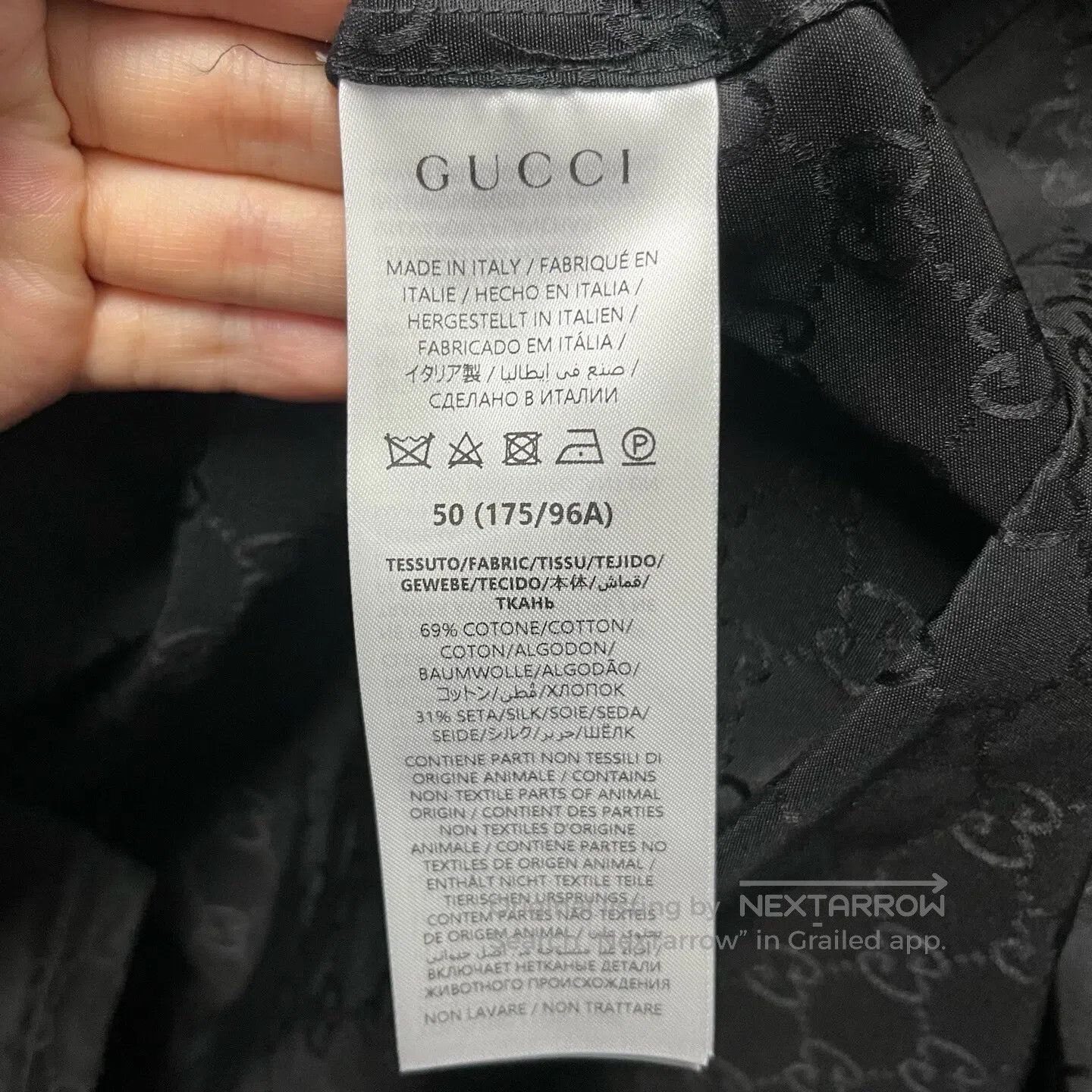 Gucci Guicci Short-sleeved, collar-tipped, buttoned, solid-color Size US M / EU 48-50 / 2 - 7 Thumbnail