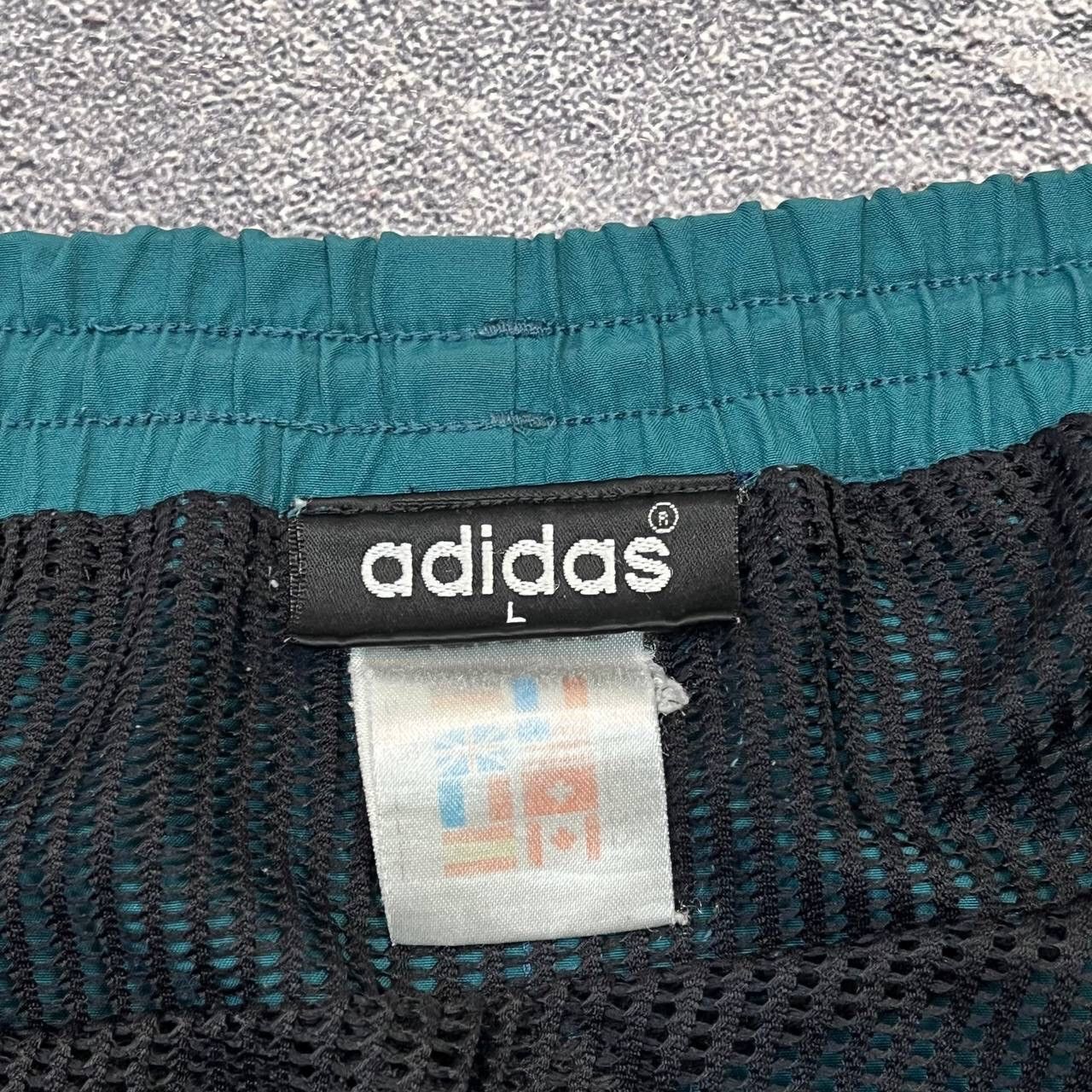 Adidas Vintage Adidas 90s Nylon Shorts Mini Logo Size L Size US 35 - 5 Thumbnail