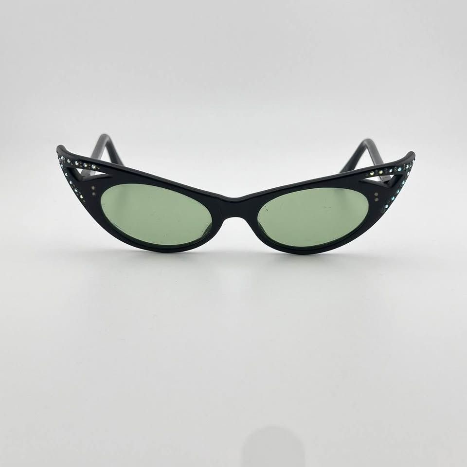 Vintage Vintage CAT EYE Diamond Frame France 1960s’ acetate frame Size ONE SIZE - 1 Thumbnail