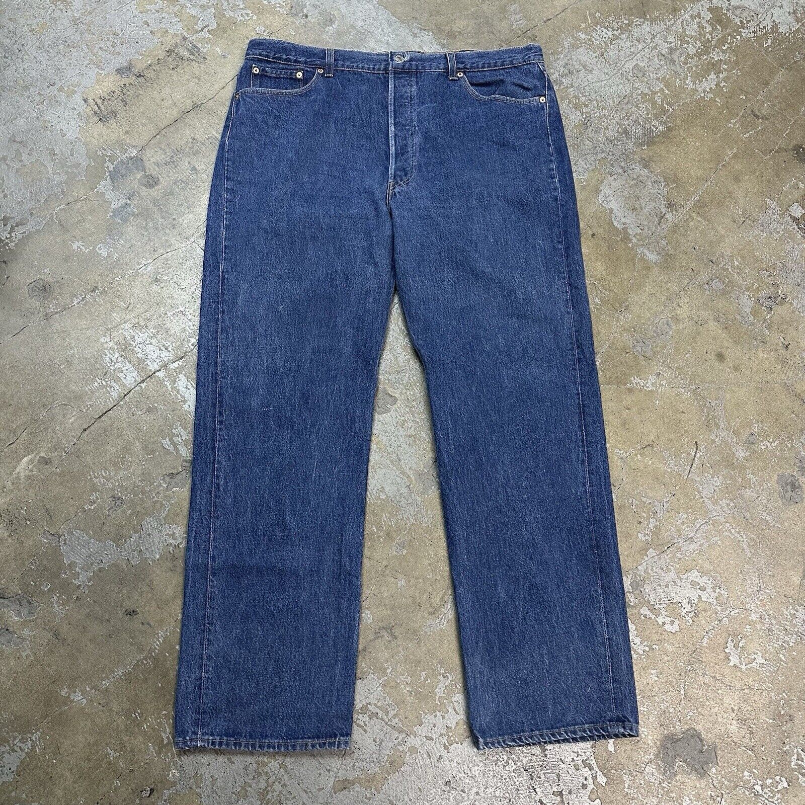 Levi's × Vintage Vintage Levi’s 501 Faded Dark Wash Denim Jeans 42x32 Size US 42 / EU 58 - 1 Thumbnail