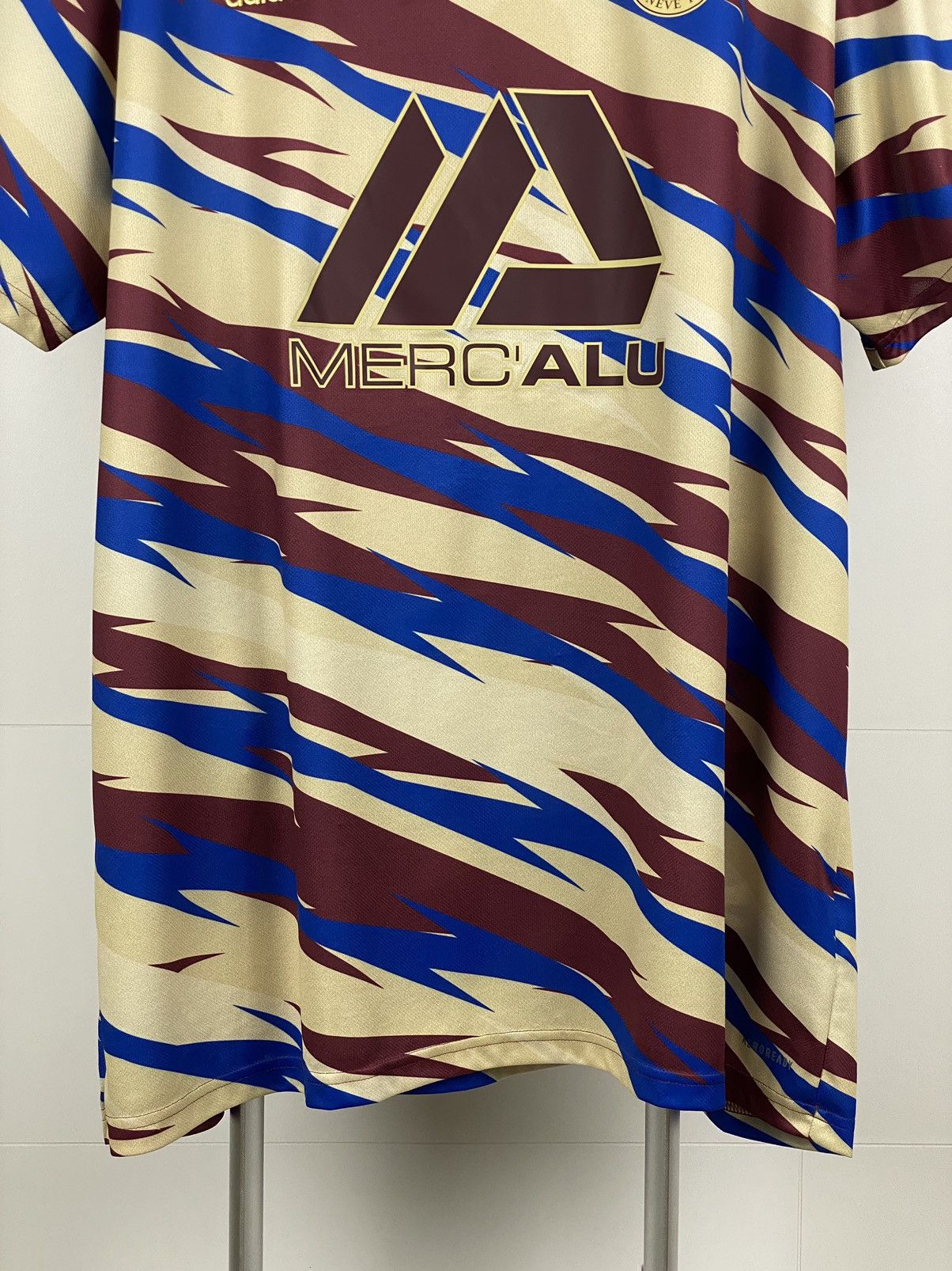 Adidas FC Servette Geneve 1890 football jersey Adidas size 3XL Size US XXL / EU 58 / 5 - 4 Thumbnail