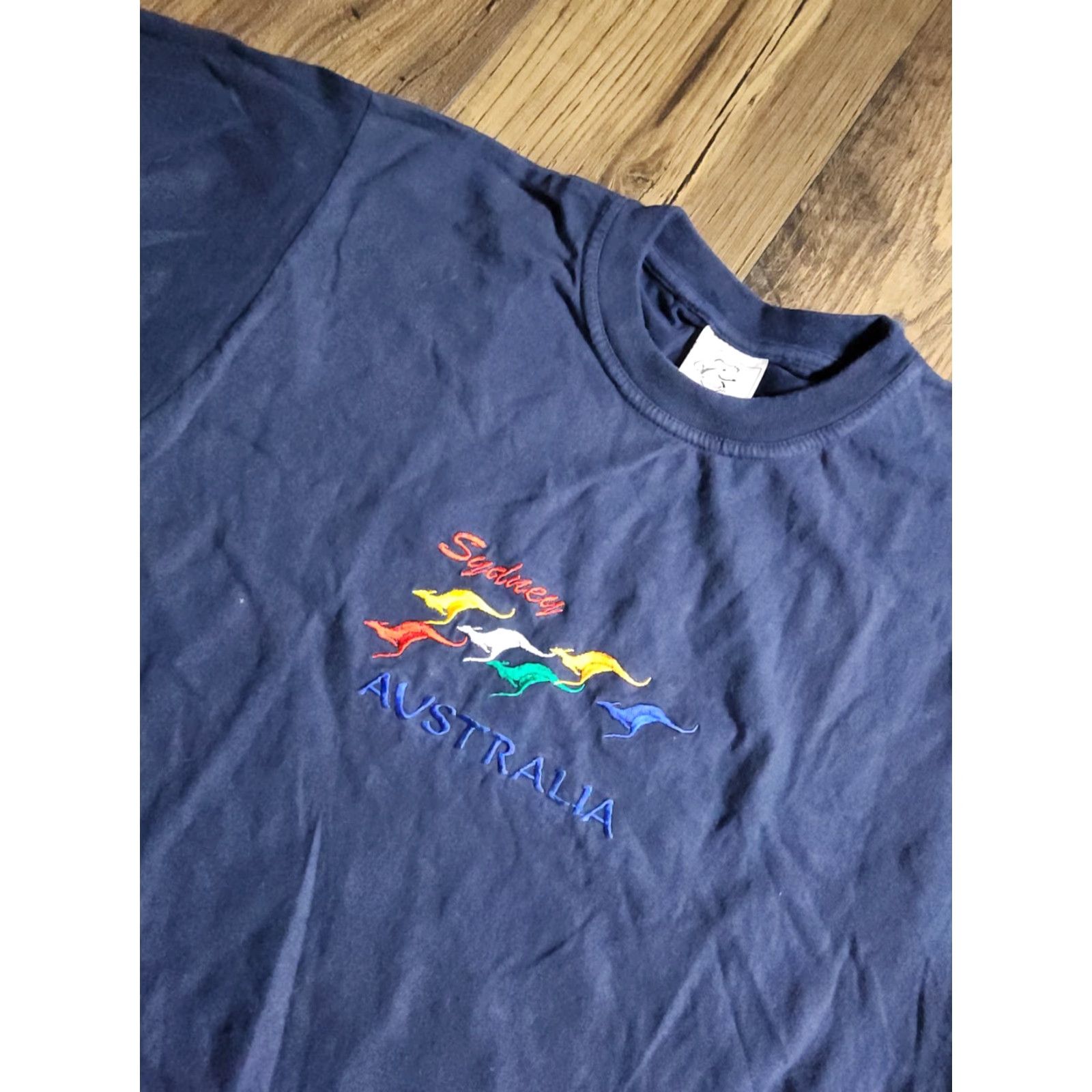 Vintage VINTAGE Mens L Sydney Australia Embroidered Travel Souvenir T Shirt Kangaroo Size US L / EU 52-54 / 3 - 2 Thumbnail