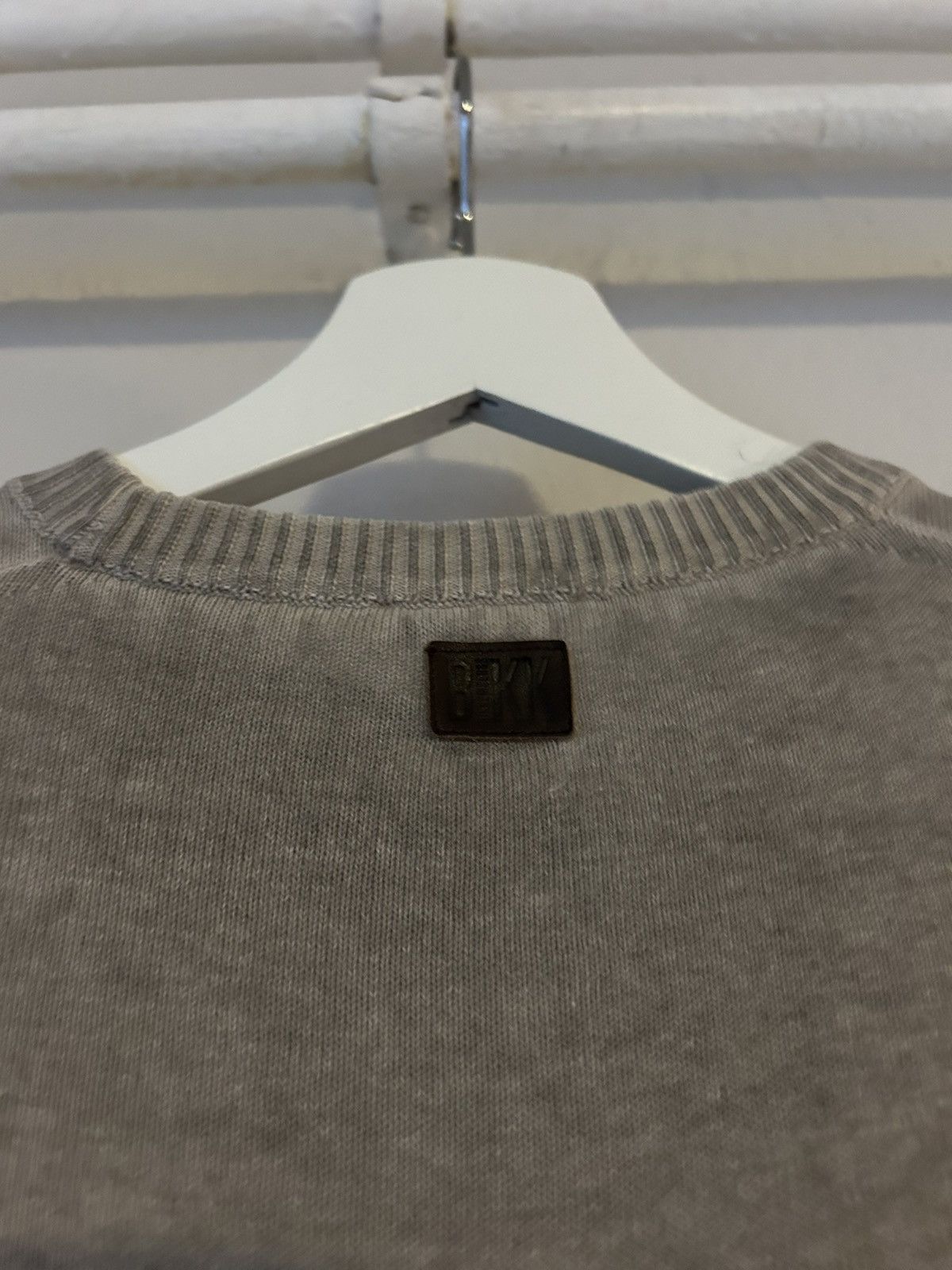 Dirk Bikkembergs Dirk Bikkembergs Distressed Effect Sweater in Light Taupe Size US L / EU 52-54 / 3 - 9 Thumbnail
