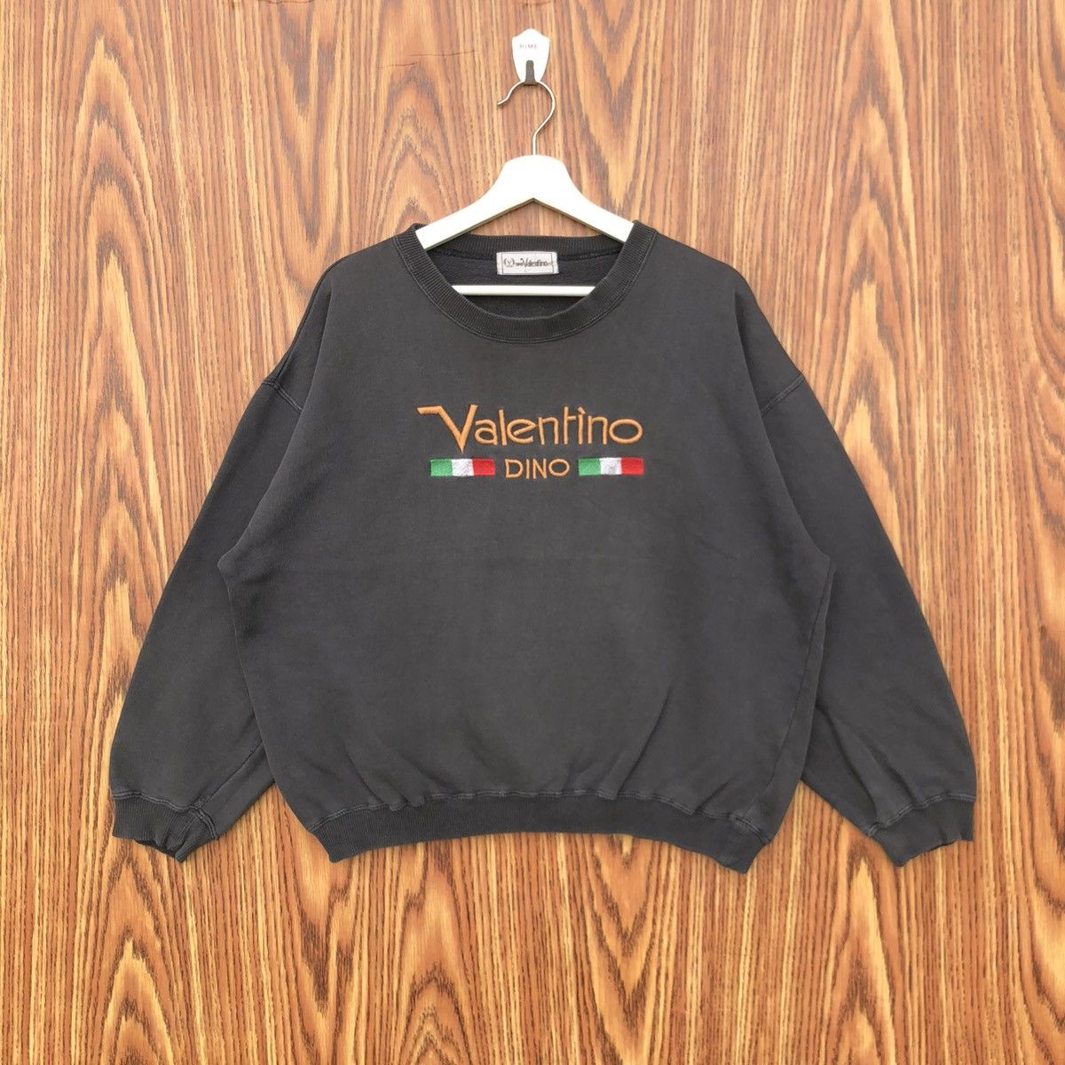 Other Vintage Dino Valentino Sweatshirt Japanese Brand Pullover Size US L / EU 52-54 / 3 - 1 Thumbnail