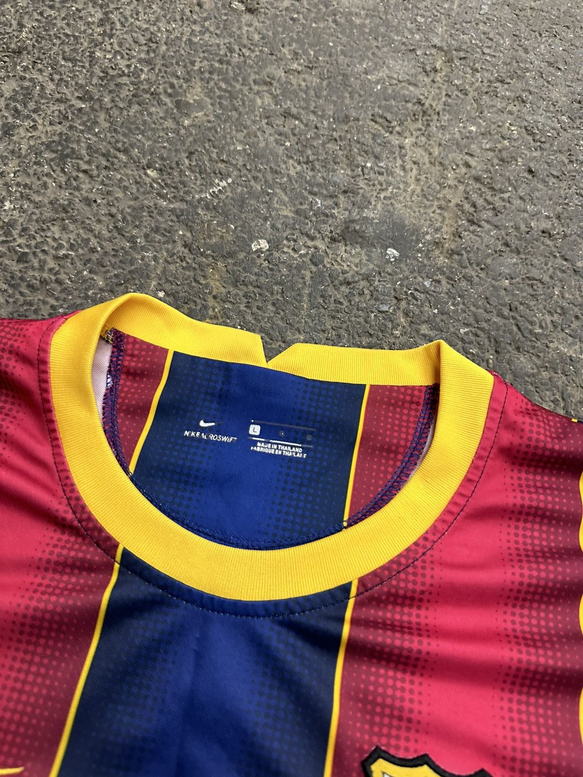 Vintage Barcelona soccer jersey Size US L / EU 52-54 / 3 - 5 Thumbnail