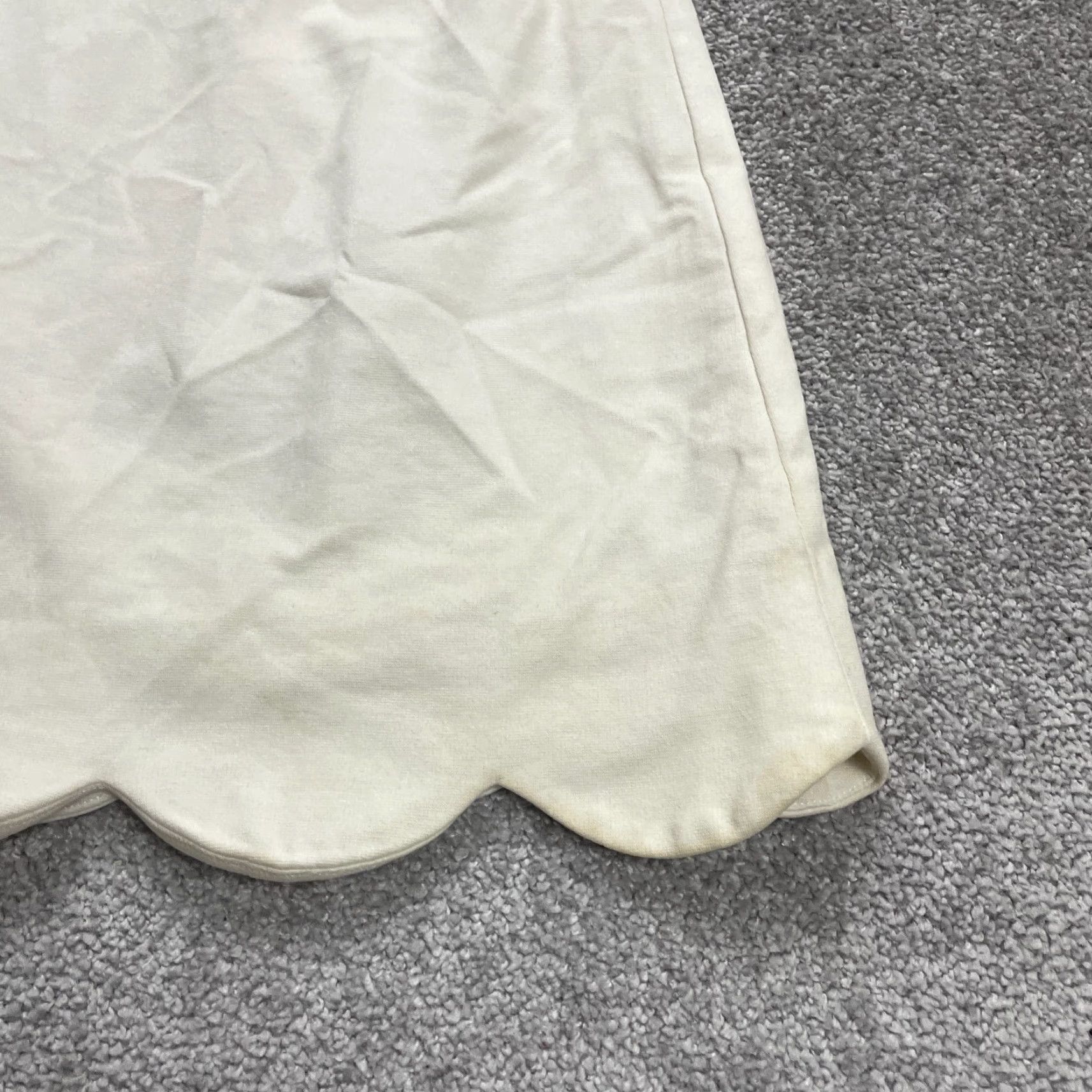 AQUA VINTAGE? No — Aqua by Bloomingdale's Mini Skirt Womens M Beige Knit Zip Front High Rise Short 16" Solid Classic Size 32" / US 10 / IT 46 - 6 Thumbnail
