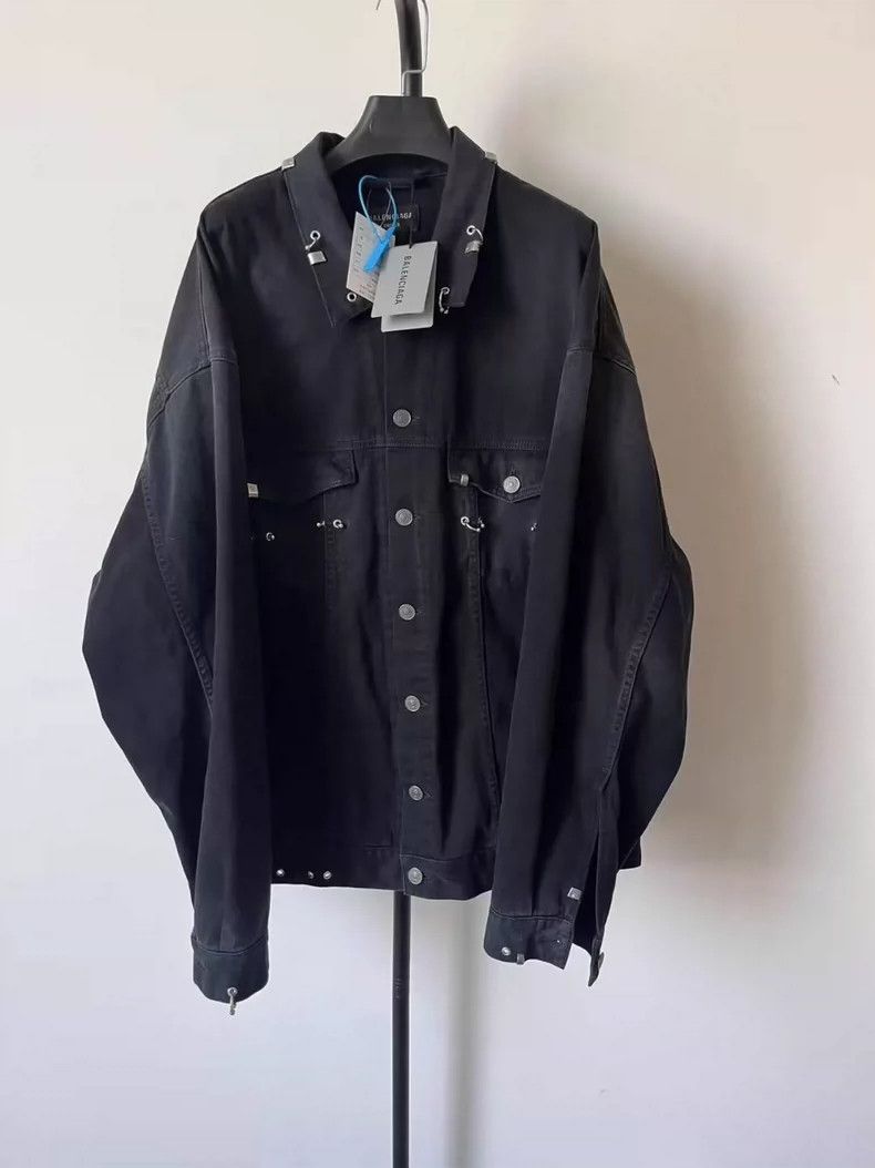 Balenciaga Balenciaga Lapel solid color single breasted loose long sl Size US M / EU 48-50 / 2 - 1 Thumbnail