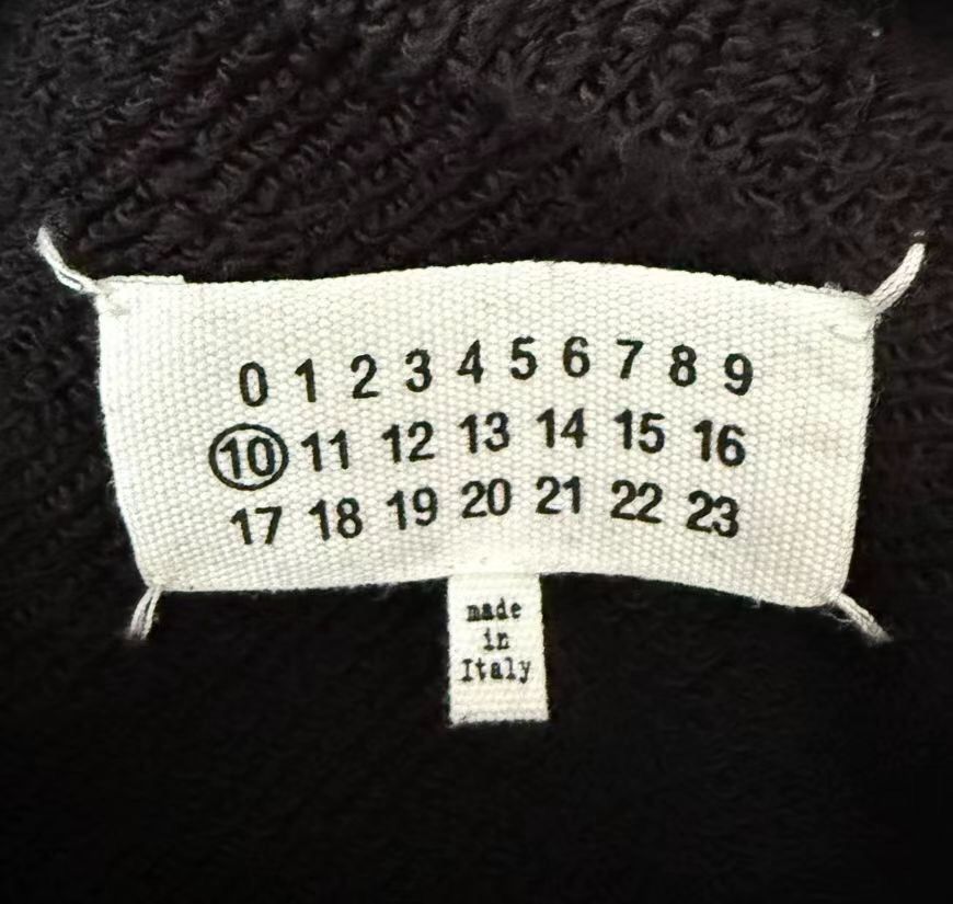 Maison Margiela Maison Margiela Upside-Down Embroidered Lette 2412-Nextarrow Size US M / EU 48-50 / 2 - 3 Thumbnail