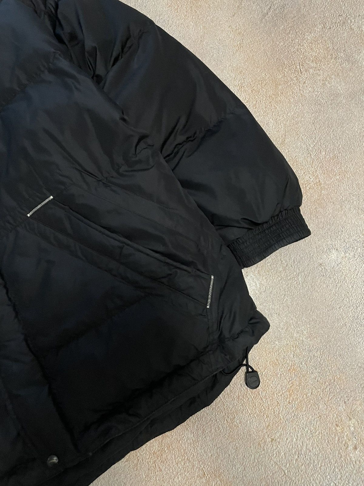 Nike Vintage Nike Big Swoosh Black Baggy Puffer Jacket Size US L / EU 52-54 / 3 - 6 Thumbnail