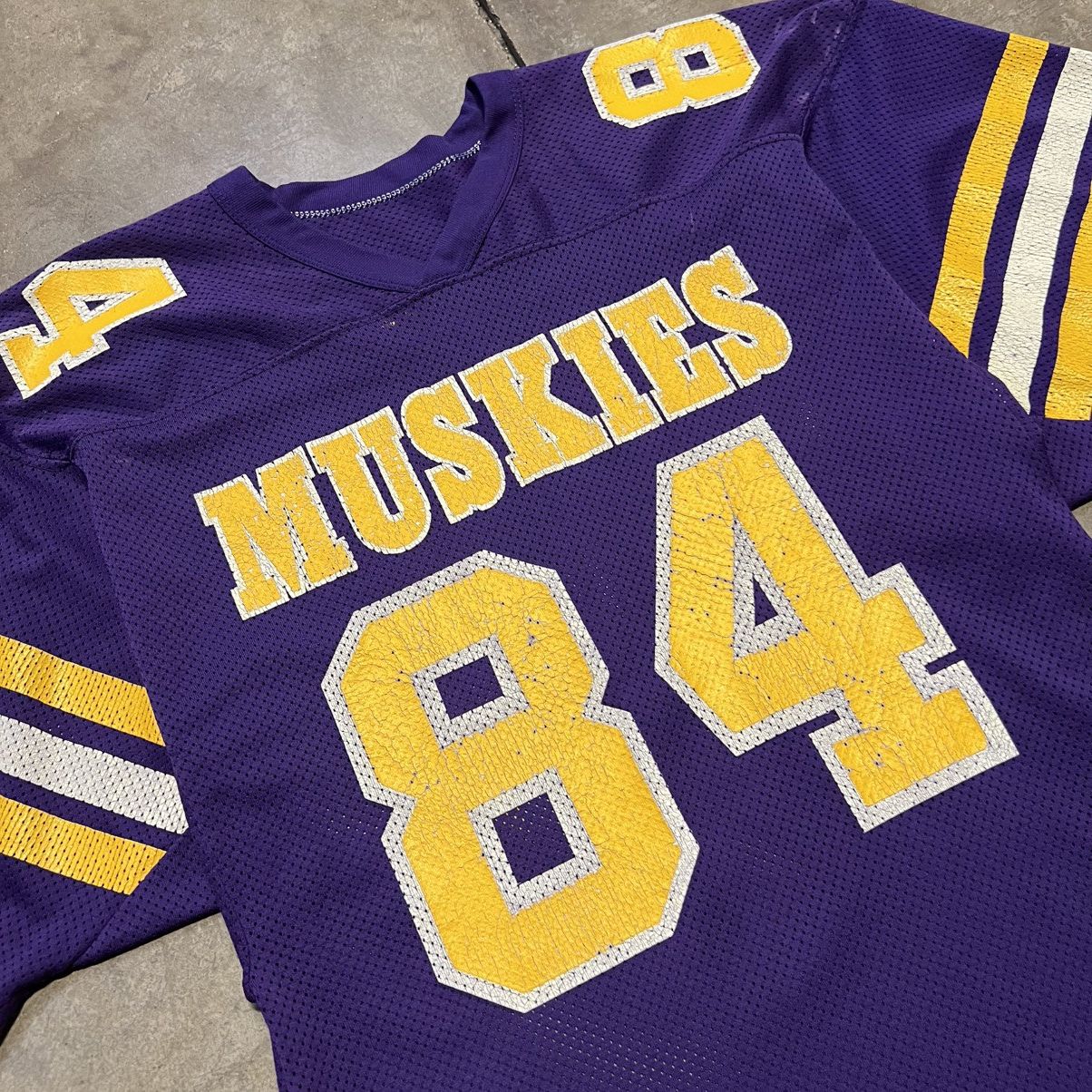 Vintage Vintage 80s Mesh Football Jersey Cropped Purple Muskies USA Size US S / EU 44-46 / 1 - 7 Thumbnail