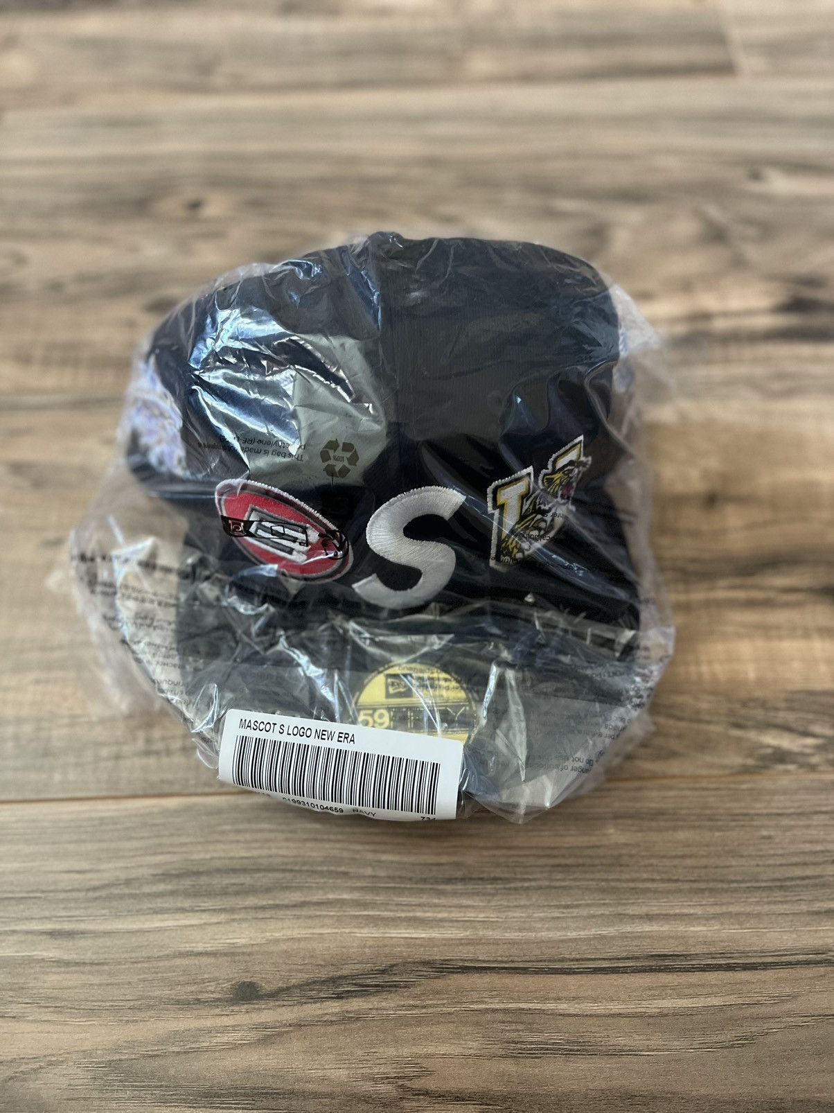 Supreme Supreme Mascots S Logo New Era 59Fifty Fitted Cap Size ONE SIZE - 1 Thumbnail