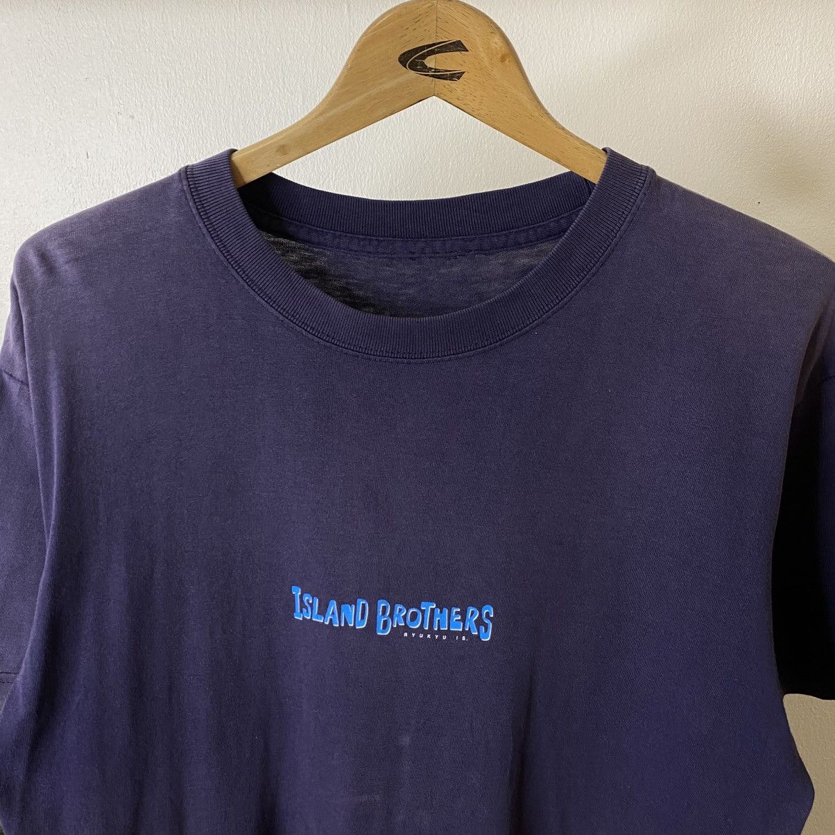 Vintage 1990s Island Brothers Surfboards Sunfaded T Shirt Surfing Size US L / EU 52-54 / 3 - 7 Thumbnail