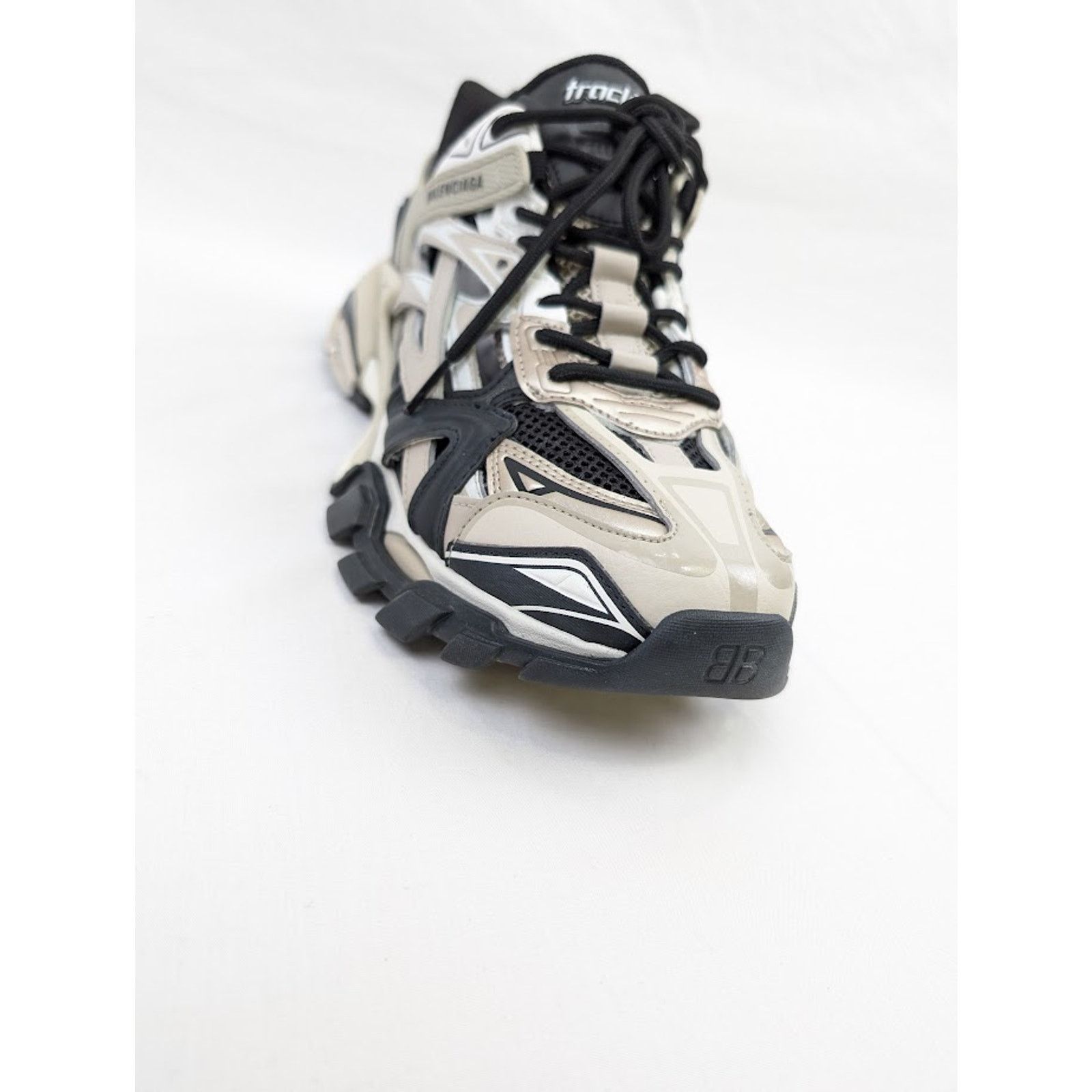 Balenciaga o1rshd1 Rubber Track.2 Open Low-Top Sneakers in Beige/Black Size US 8 / EU 41 - 9 Thumbnail