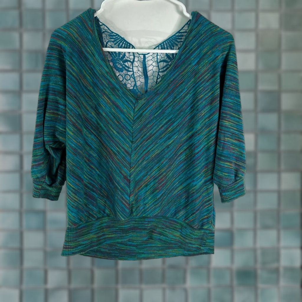 Almost Famous Almost Famous Womens Blouse Size L Lace Back Blue Swirl Pullover Size L / US 10 / IT 46 - 1 Thumbnail