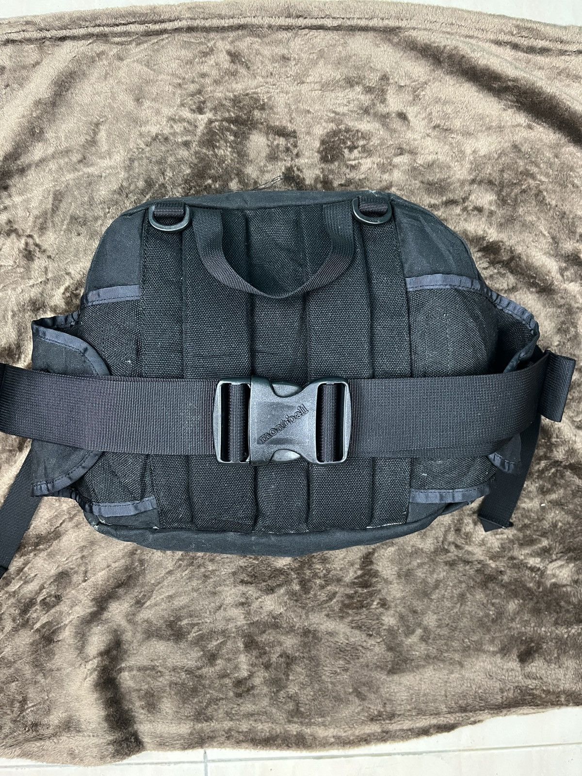 Montbell Montbell Vintage Waist Bag / Crossbody Size ONE SIZE - 2 Thumbnail