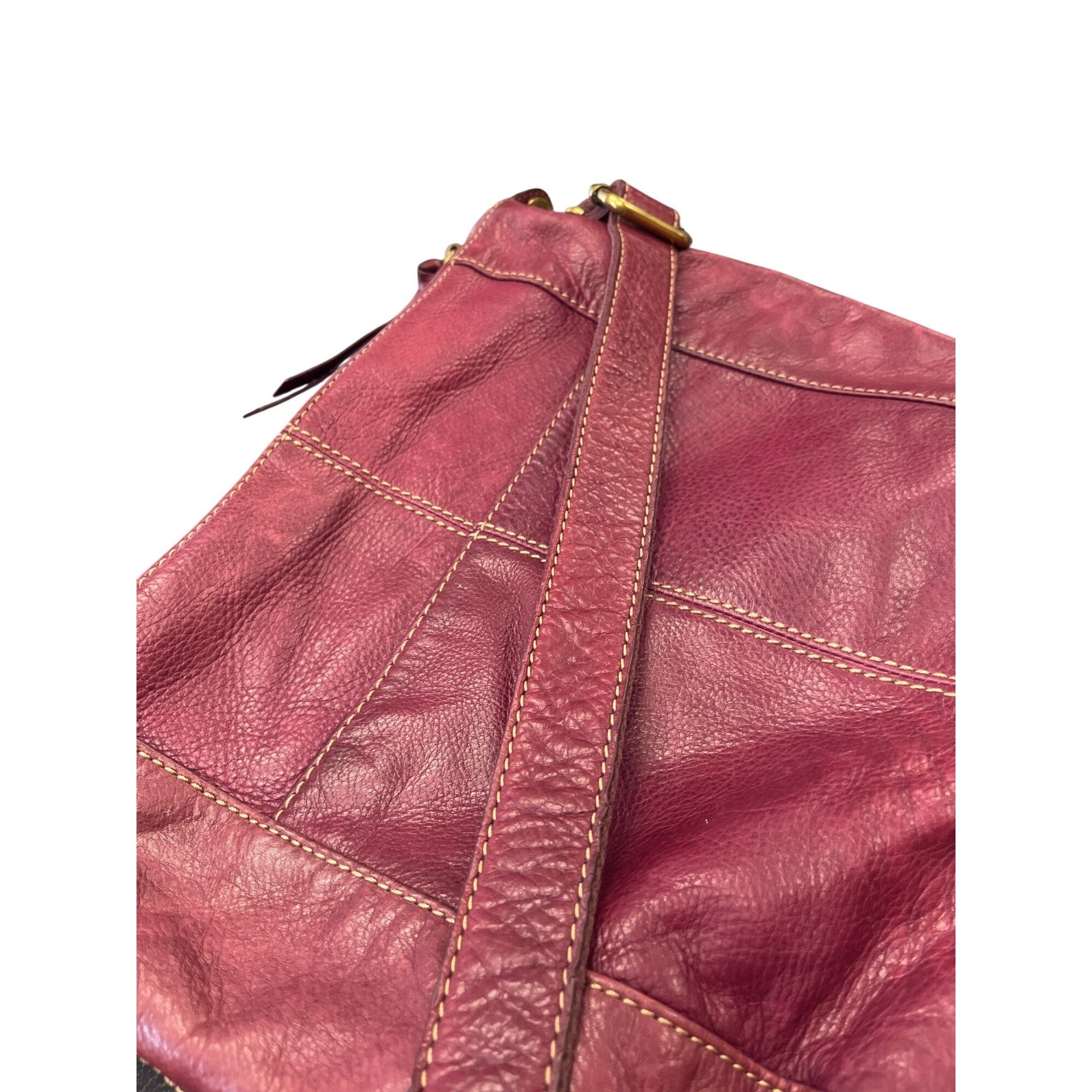 Fossil Fossil VTG wms red gold ware leather crossbody shoulder hand Size ONE SIZE - 12 Thumbnail