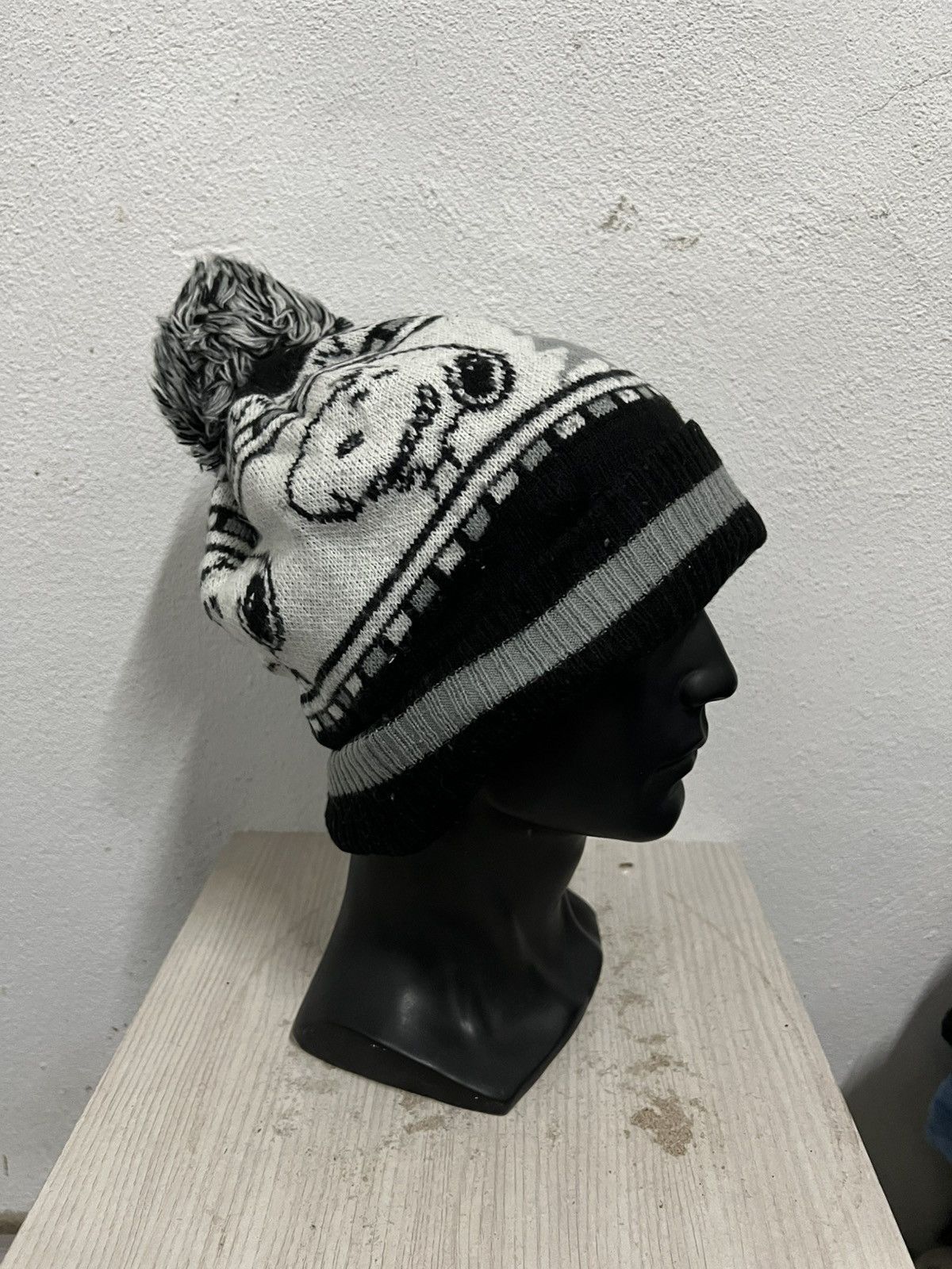 Peanuts Vintage Peanuts Snoopy Cartoon Beanie Hat Size ONE SIZE - 4 Thumbnail
