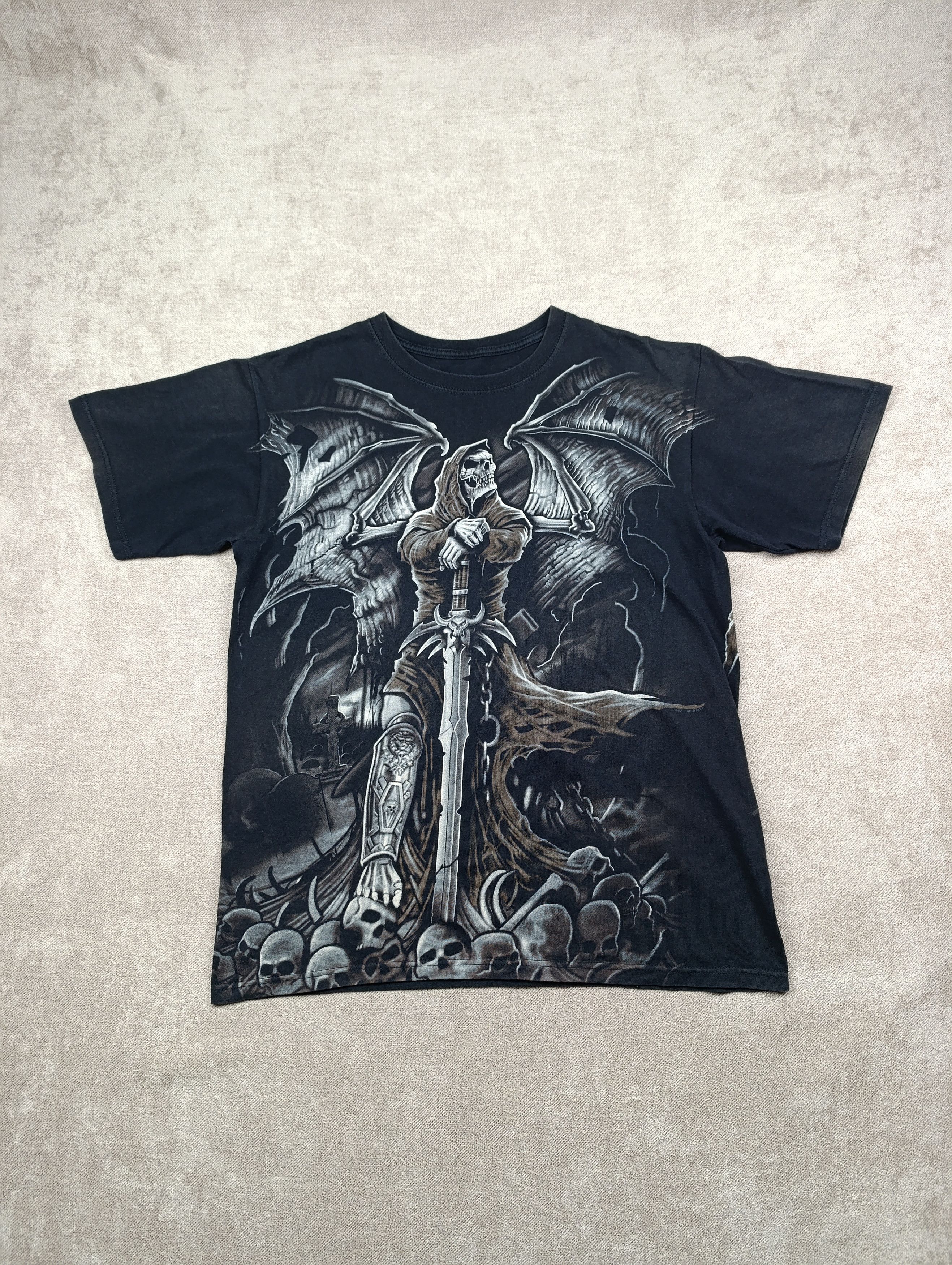 Liquid Blue LIQUID BLUE 2007 VINTAGE GRAVESTONE REAPER SKULL DEATH Size US M / EU 48-50 / 2 - 1 Thumbnail