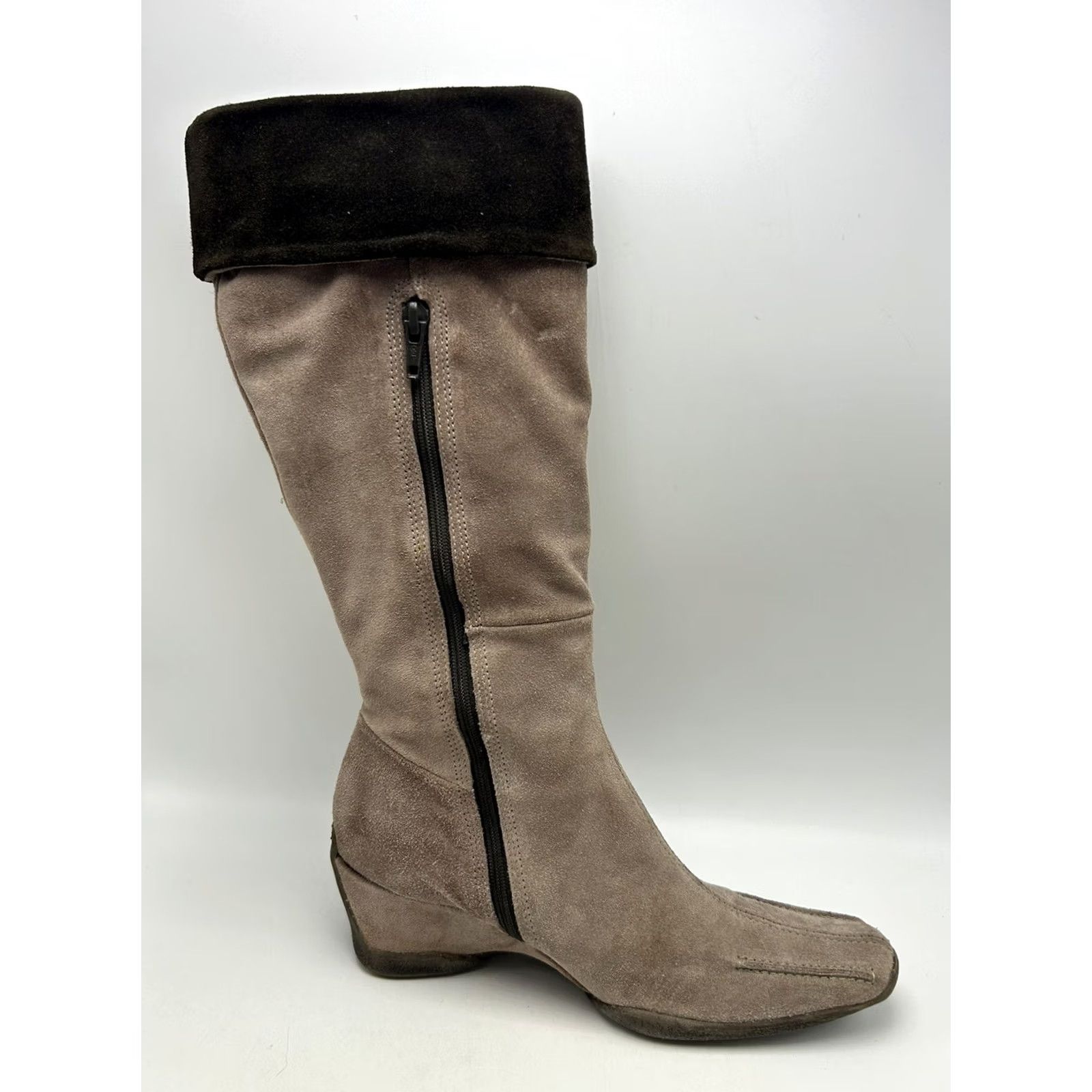 Vintage Steven by Steve Madden Wedge Boots Womans 7 Beige Suede Leather Riding 37 Gum Sole 2" Zip Brown Size US 7 / IT 37 - 2 Thumbnail