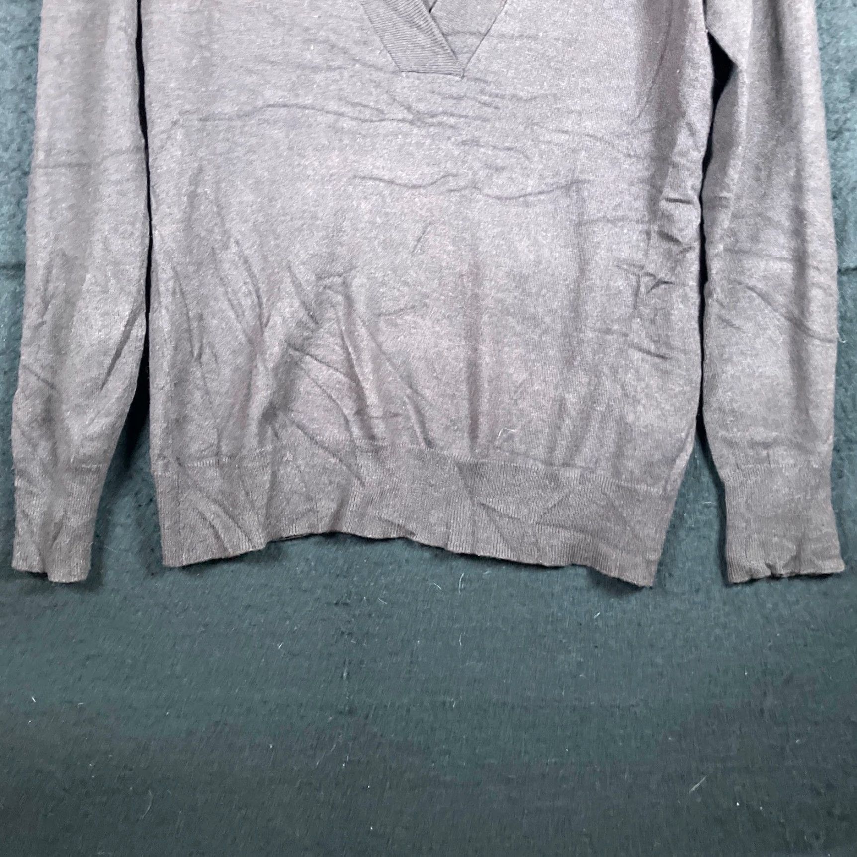 Banana Republic VINTAGE Banana Republic Women Sweater Brown Pullover V-Neck Silk Cashmere Wool Stretch S Size S / US 4 / IT 40 - 3 Thumbnail