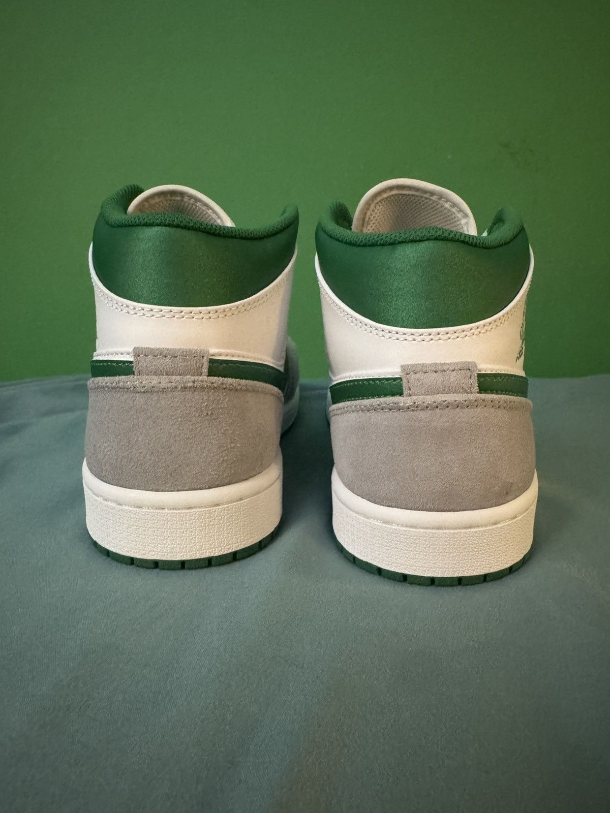 Nike Jordan 1 mid grey green 2021 Size US 9 / EU 42 - 3 Thumbnail
