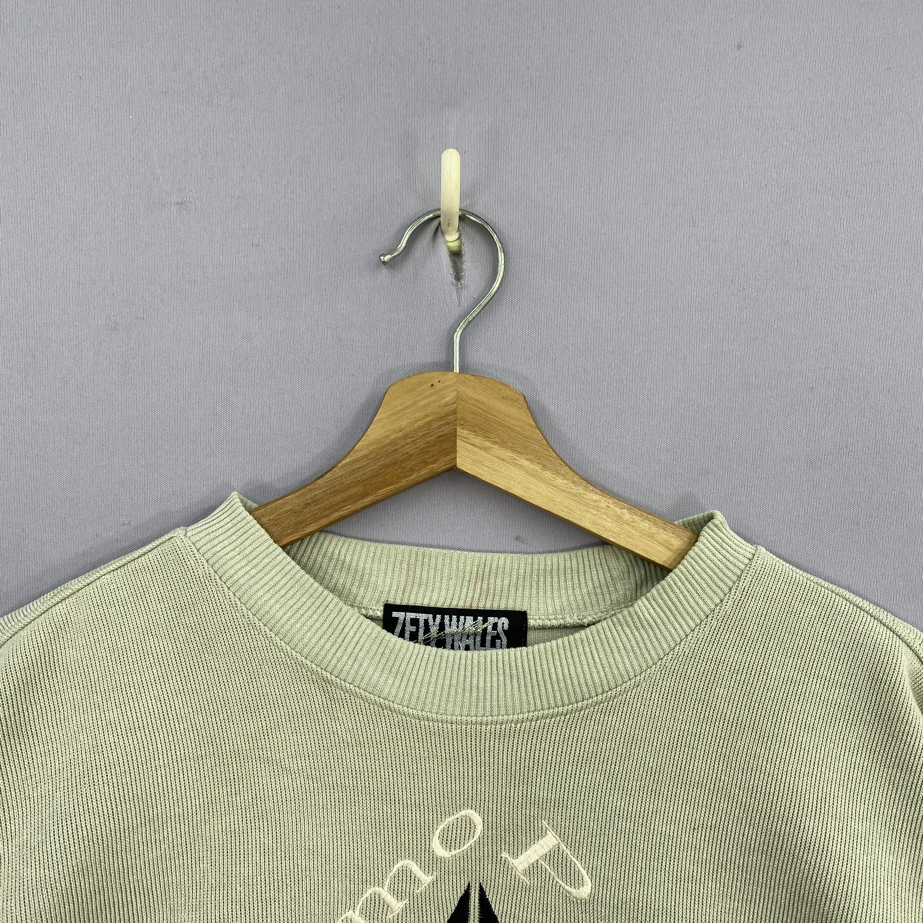 Japanese Brand Vintage 90s Zety Wales Decimo Primo Embroidered Sweatshirt Size US L / EU 52-54 / 3 - 6 Thumbnail