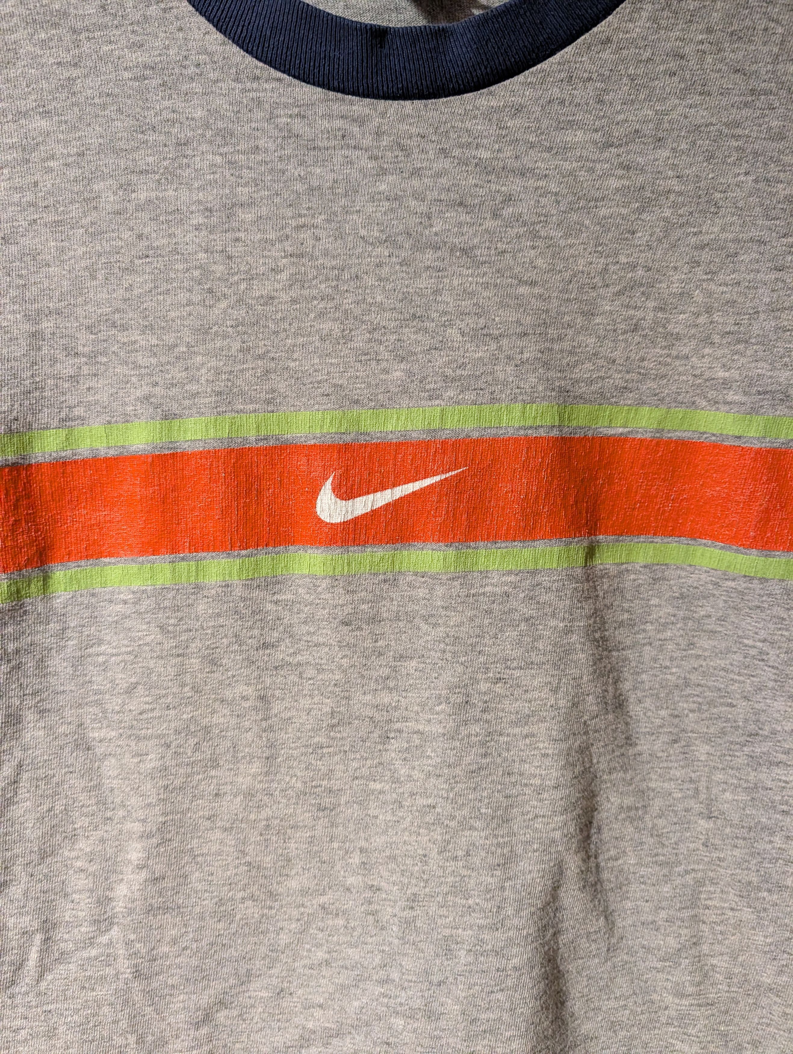Nike Nike Center Swoosh T-Shirt Mini Logo Athletic Youth Medium Size US M / EU 48-50 / 2 - 2 Thumbnail