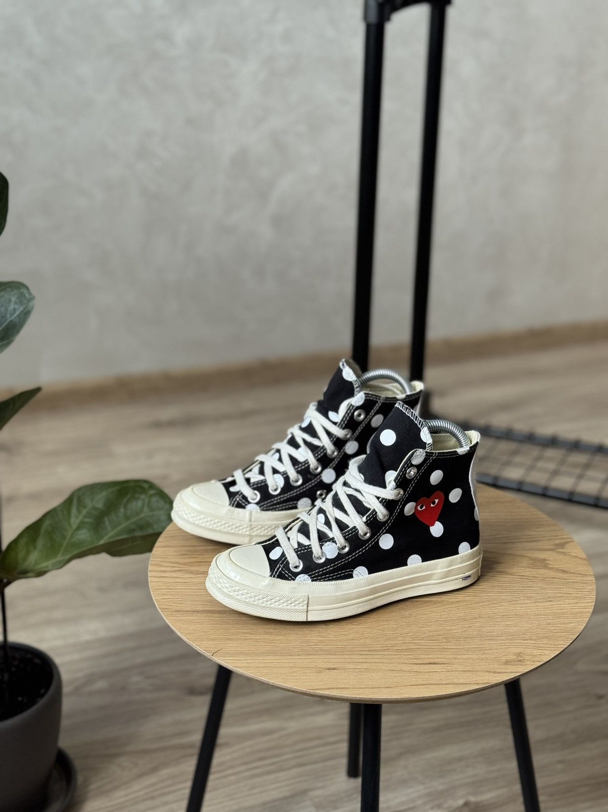 Comme des Garcons PLAY × Converse Converse Comme Des Garcons PLAY Dot High Top Sneakers Size US 5 / IT 35 - 1 Thumbnail
