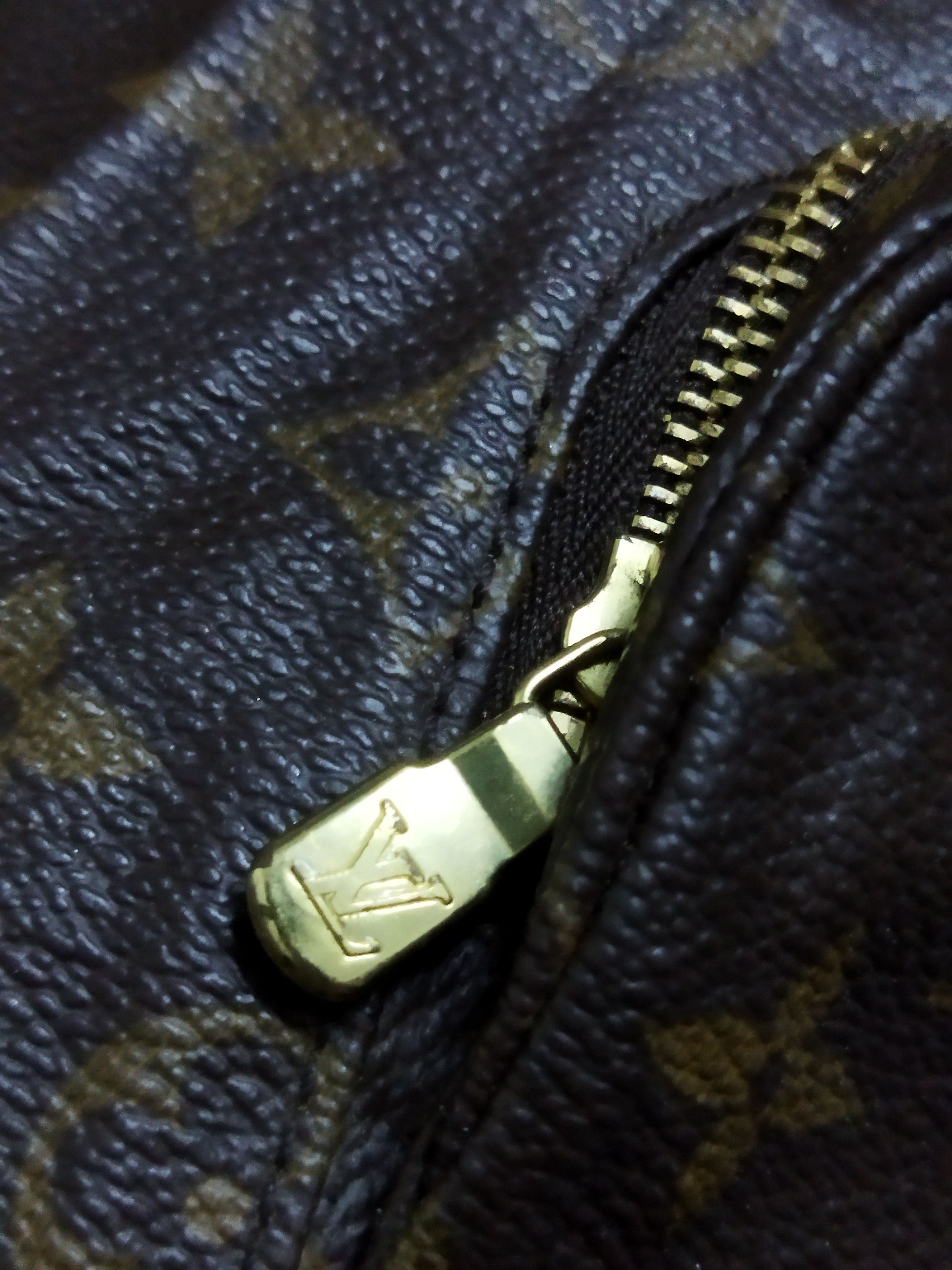 Louis Vuitton Louis Vuitton Monogram Montsouris Backpack Size ONE SIZE - 5 Thumbnail