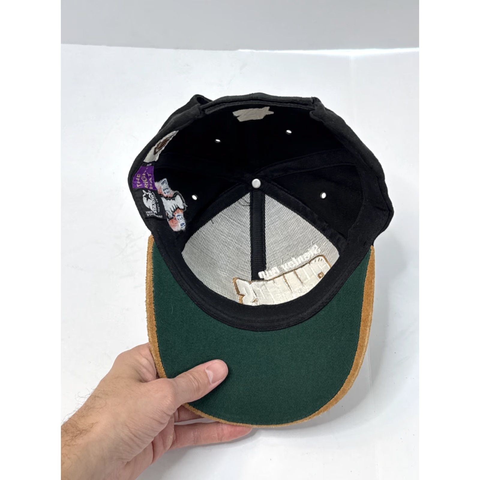 Starter VINTAGE 90s Detroit Red Wings Hat Cap Strap Back Adjustable Black Starter Men Baseball Cap 90s Seasons Size ONE SIZE - 5 Thumbnail