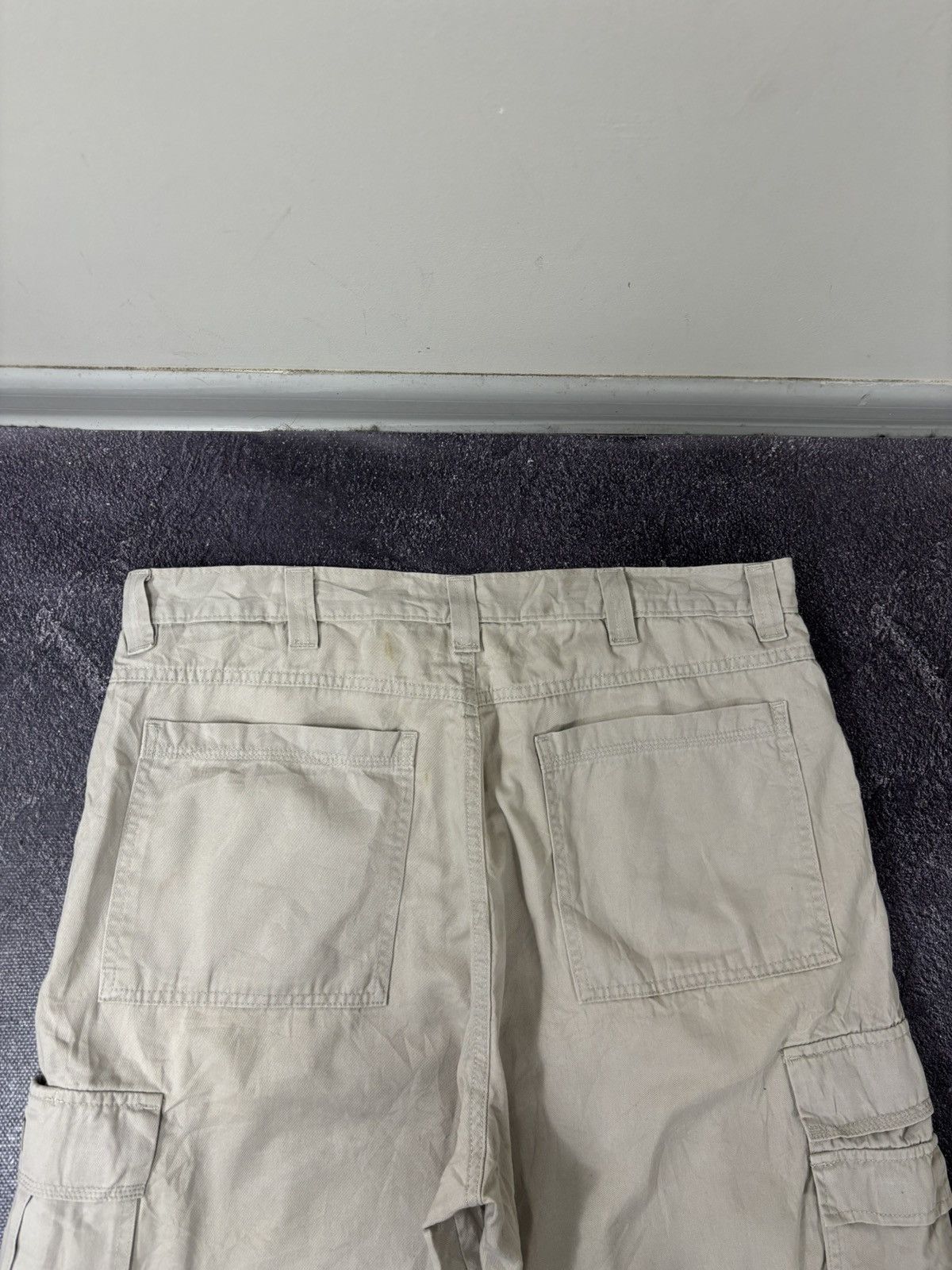 Vintage Vintage Wrangler Y2K American Beige Hype Baggy Cargo Shorts Size US 38 / EU 54 - 17 Thumbnail
