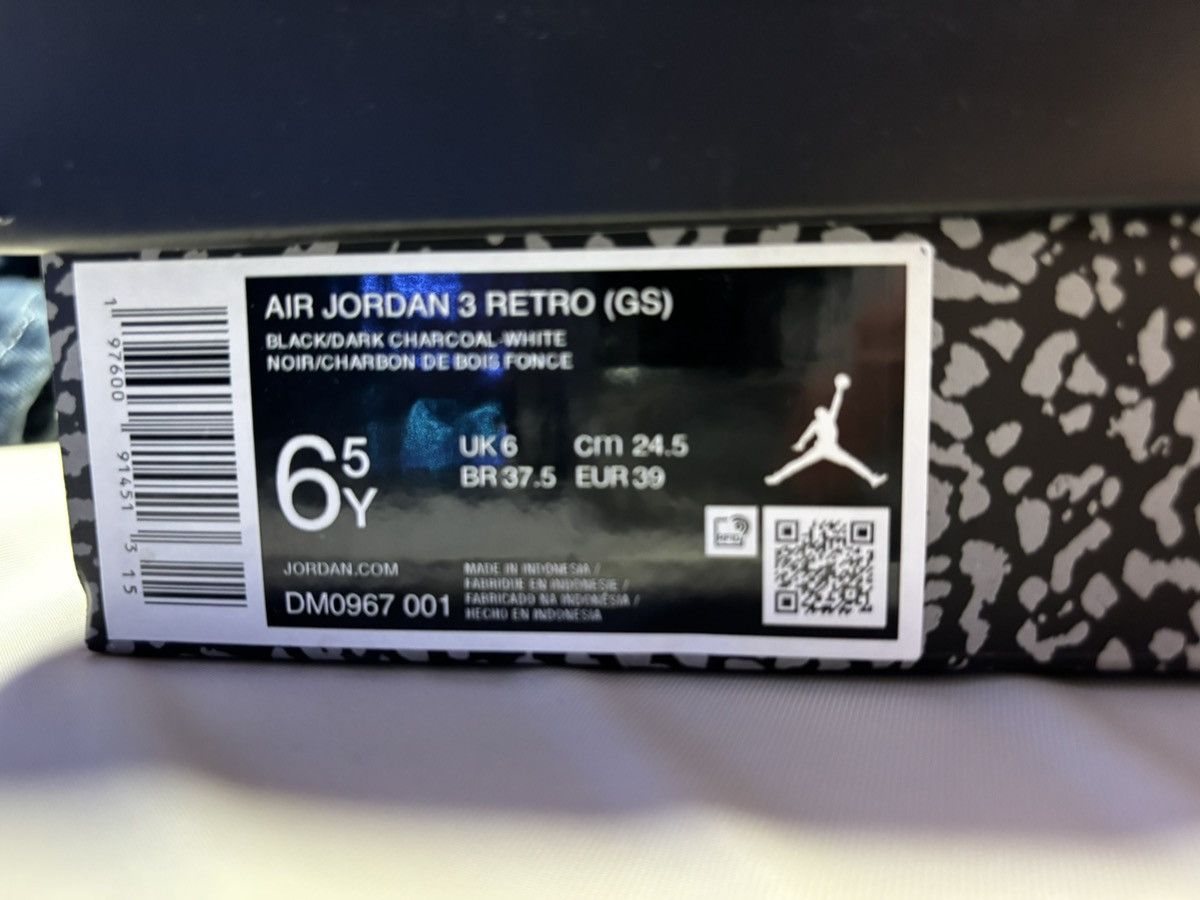 Jordan Brand Jordan black cat 3s retro gs Size US 6.5 / EU 39-40 - 9 Thumbnail
