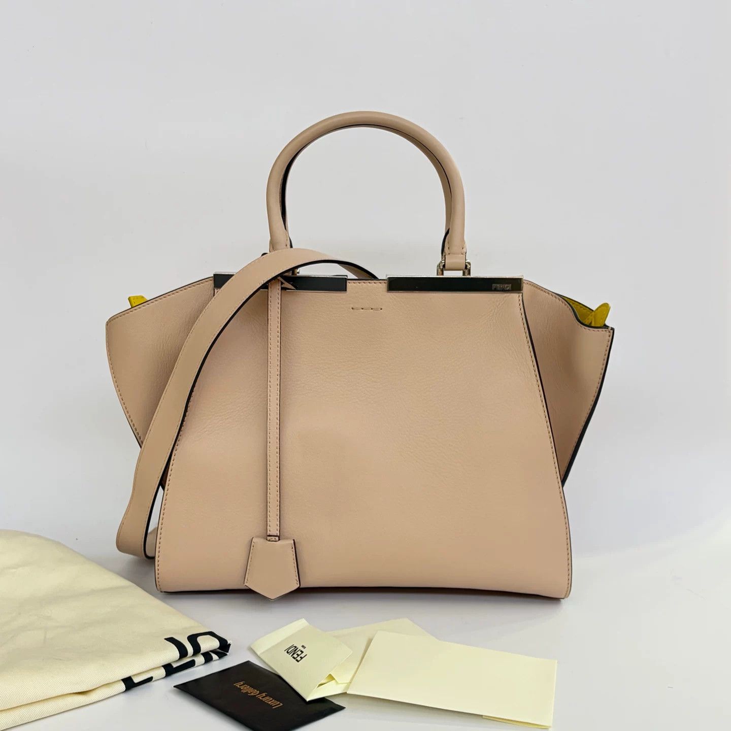Fendi Pre-loved Bag Very good condition Size ONE SIZE - 1 Thumbnail