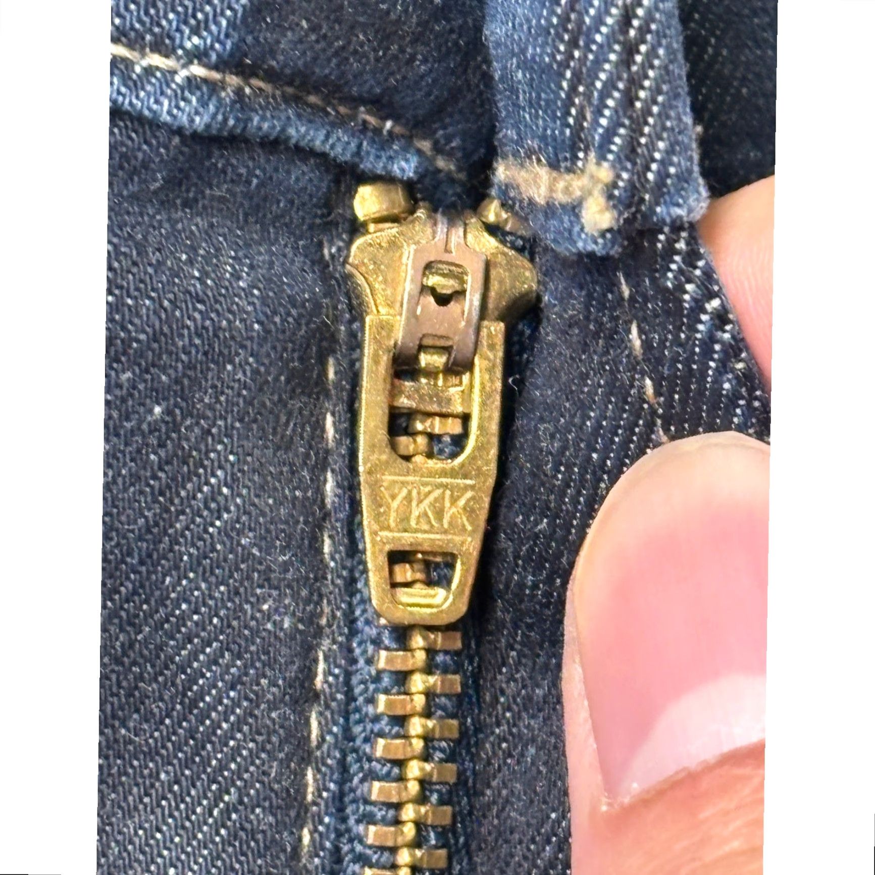 Frame FRAME Le Skinny de Jeanne Edgerton Dark Wash Jeans 25X28 Women Regular 5-Pocket Denim Slim Stretch Distressed Button Zip Blue Size 42" / US 20 - 3 Thumbnail
