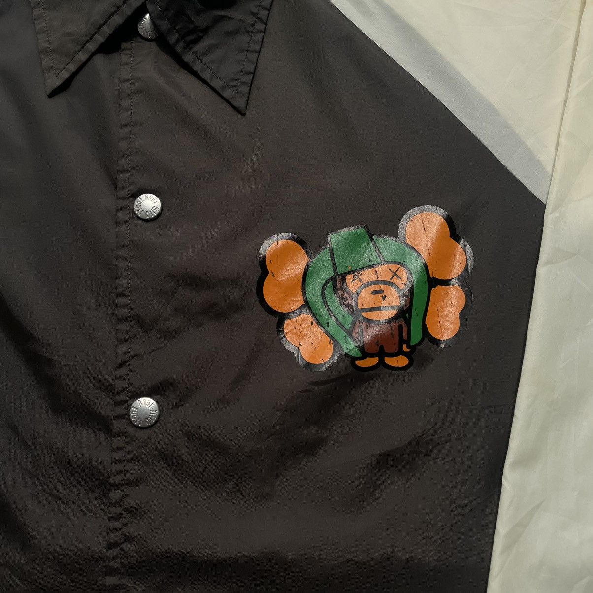 Bape Vintage 00's Bape x Kaws Baby Milo Coaches Jacket Size US M / EU 48-50 / 2 - 8 Thumbnail