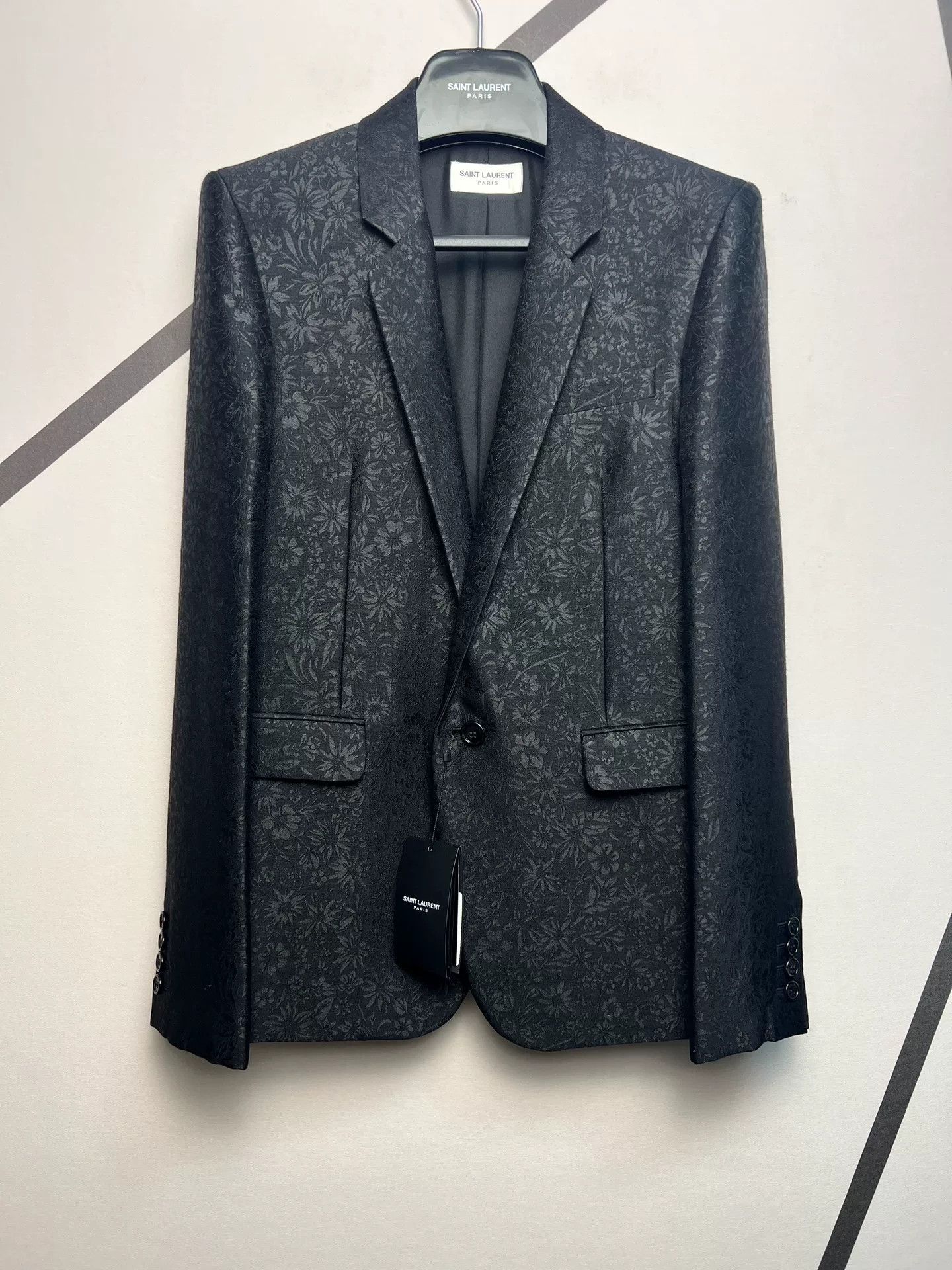 Saint Laurent Paris Saint Laurent 20SS Runway Black Silk Blazer Size US S / EU 44-46 / 1 - 1 Thumbnail