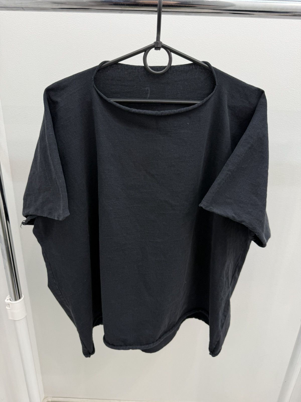 Yeezy Yeezy One Box Cropped Tee Vultures T-shirt Size US M / EU 48-50 / 2 - 3 Thumbnail