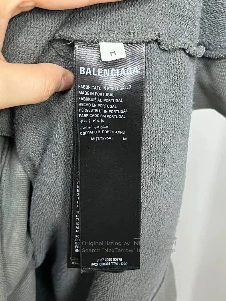 Balenciaga Balenciaga Circle Logo Hoodie M. Size US M / EU 48-50 / 2 - 4 Thumbnail