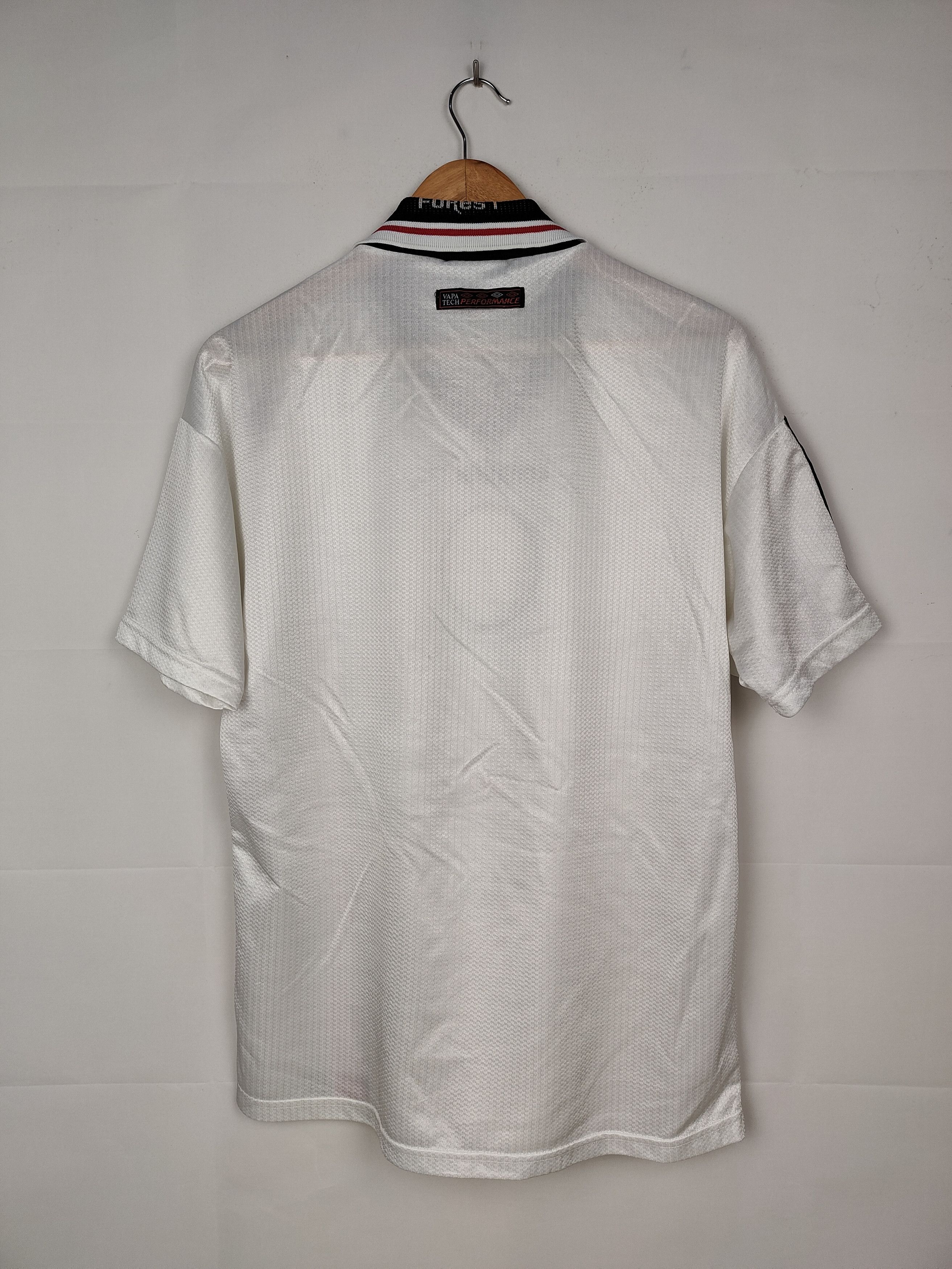 Umbro × Vintage Vintage 90s Nottingham Forest English EPL Football Club Size US M / EU 48-50 / 2 - 6 Thumbnail