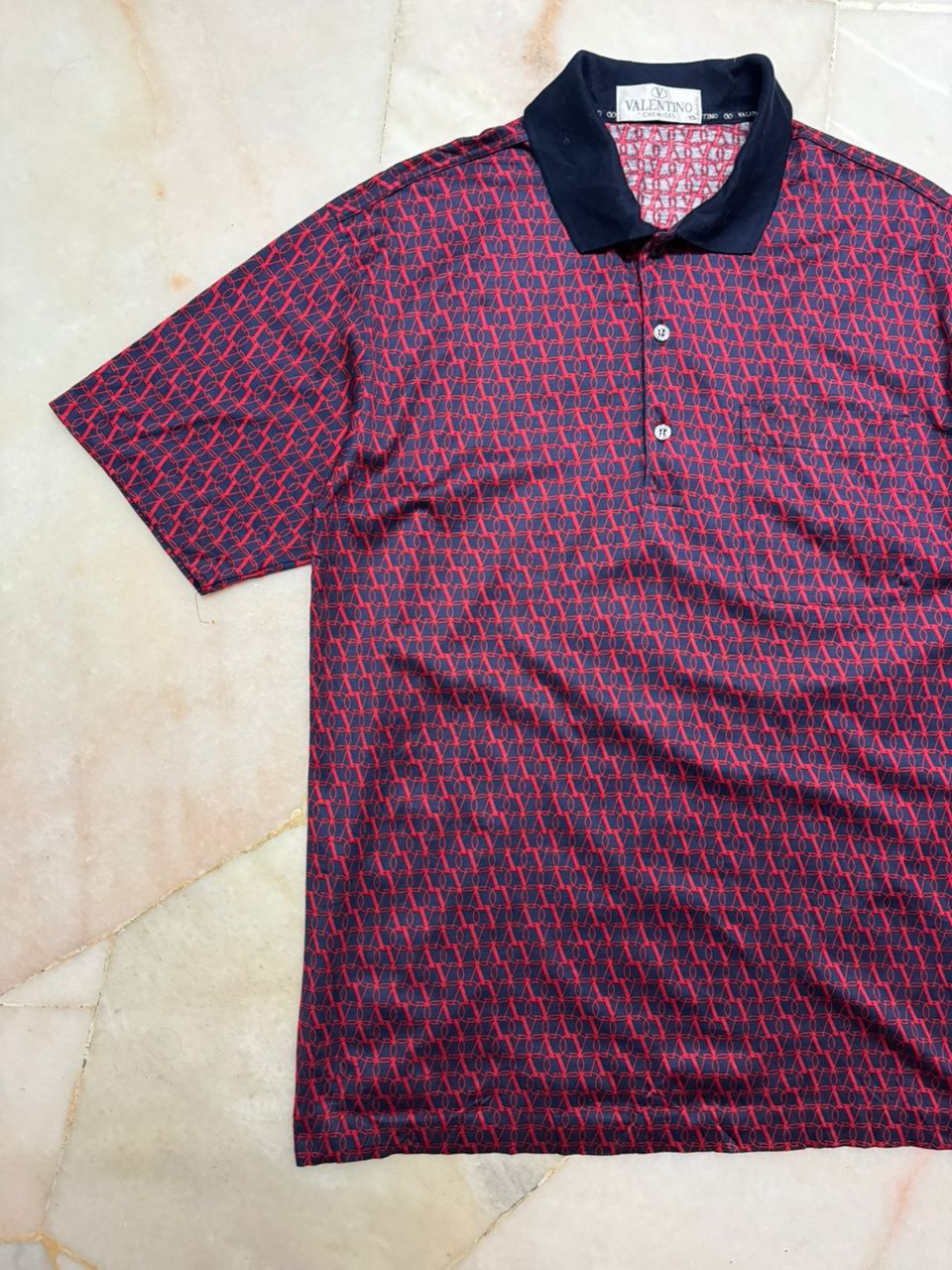 Valentino 💥Rare💥Vintage 1990s Valentino Chemises Oblique Monogram Polo Size US M / EU 48-50 / 2 - 4 Thumbnail