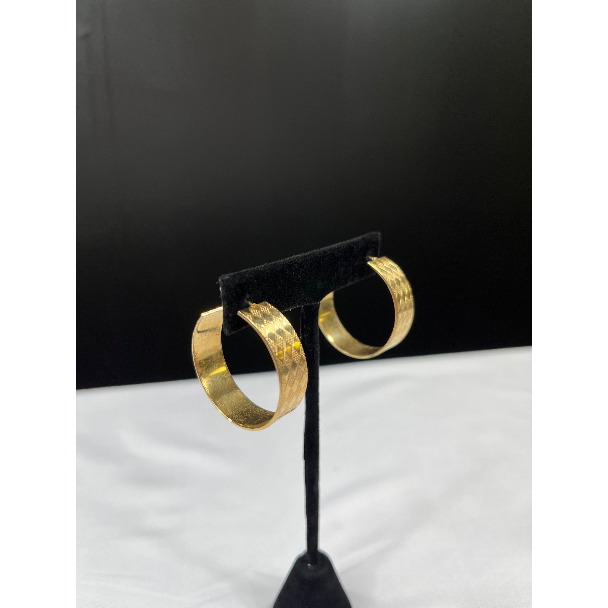 Designer Womens Gold Tone Textured Hoop Earrings SKU 7927 Size ONE SIZE - 3 Thumbnail