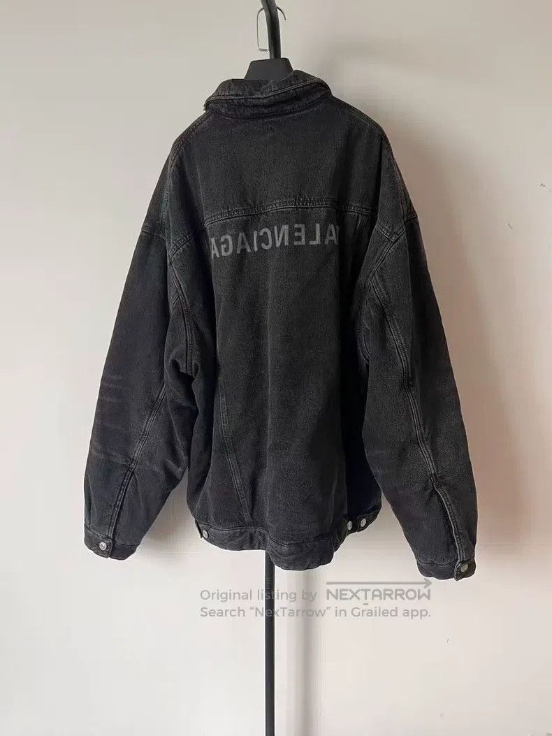 Balenciaga Balenciaga Distressed Logo Printed Lapel Casual Loose Fit Size US S / EU 44-46 / 1 - 2 Thumbnail