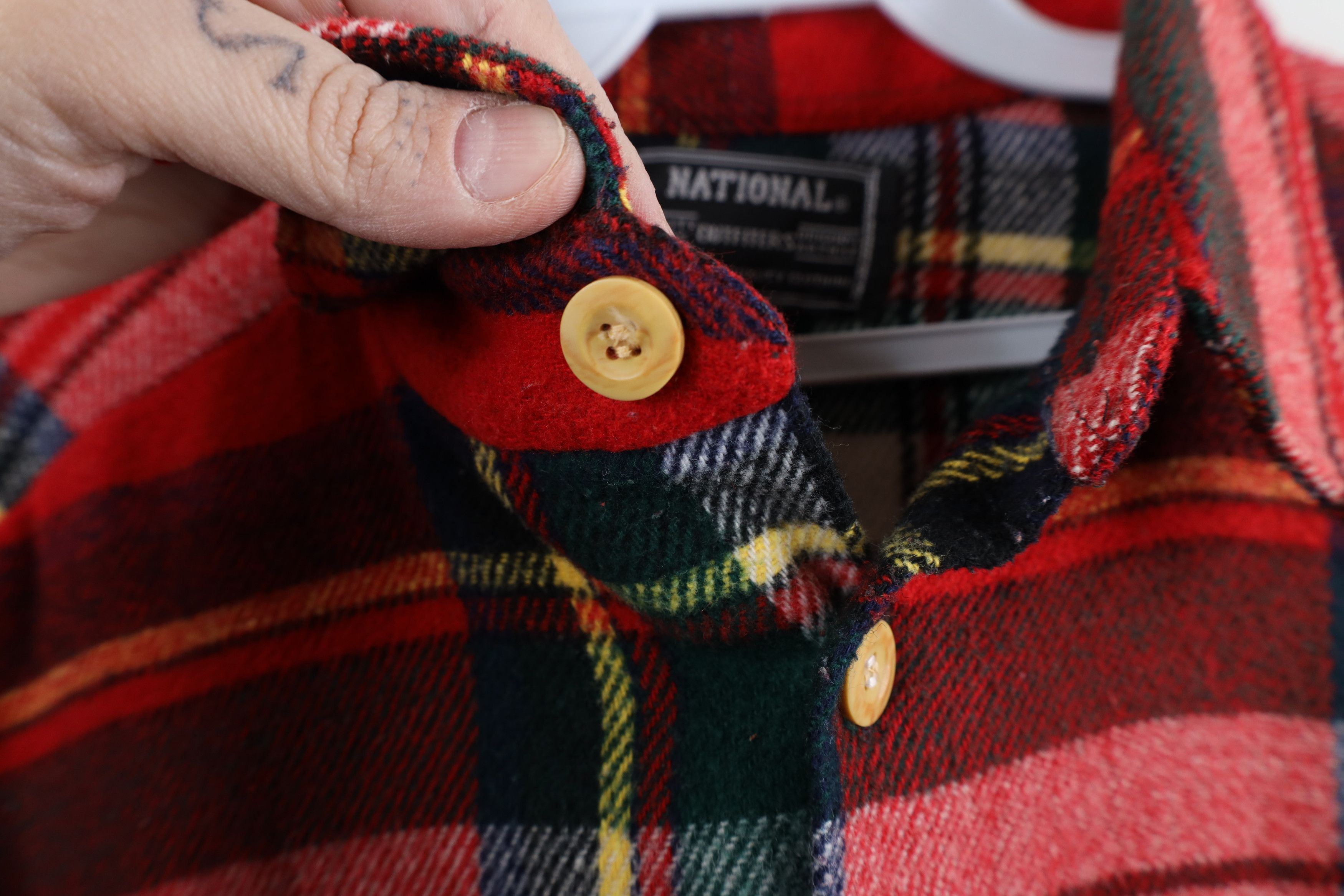 Vintage Vintage 90s Streetwear Heavyweight Collared Button Shirt Size US XL / EU 56 / 4 - 5 Thumbnail