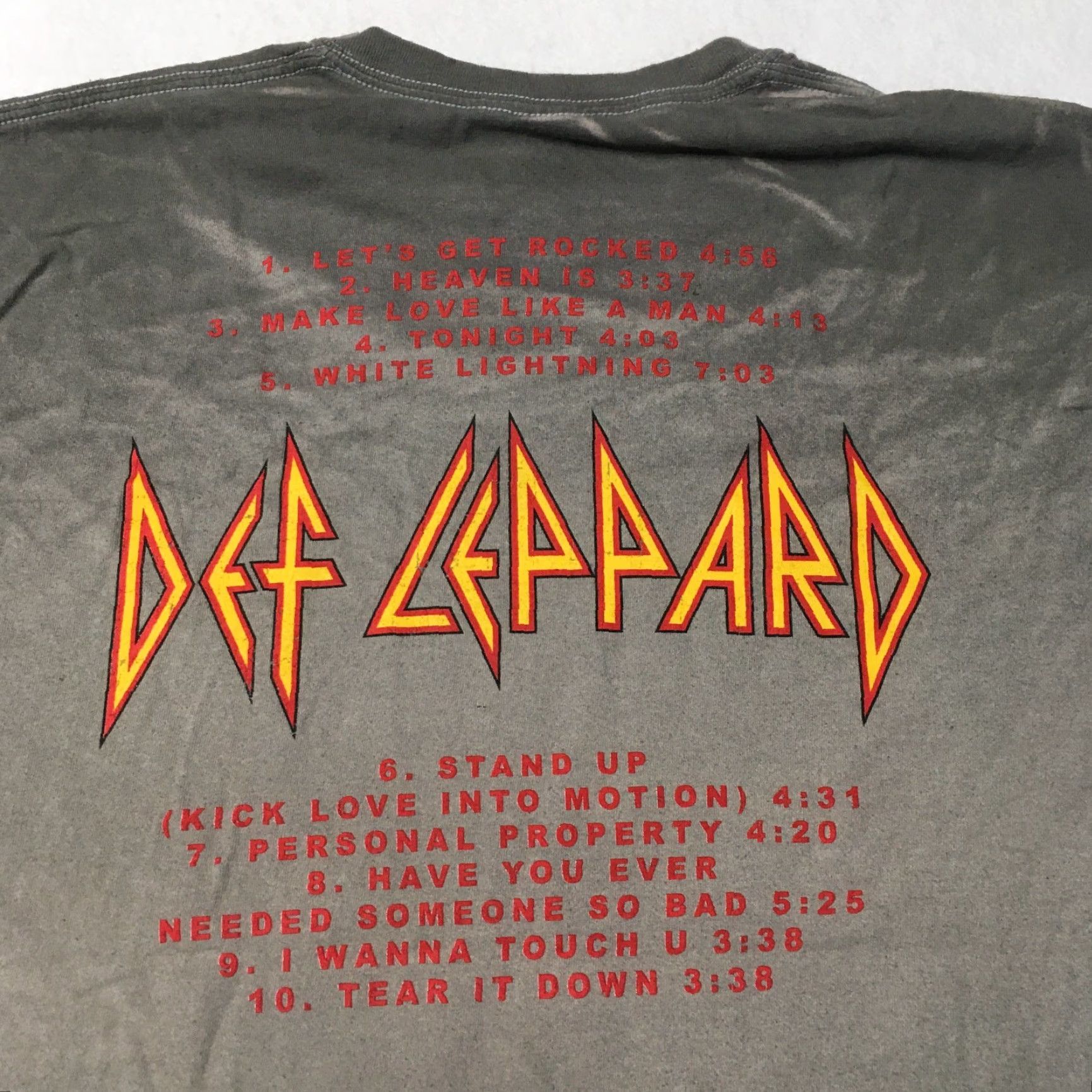Doublet VINTAGE Def Leppard Adrenalize Tour Band T Mens M DOUBLE SIDED Short Sleeve Crew Neck Gray Cotton T-Shirt Men Bagde? Size US M / EU 48-50 / 2 - 8 Thumbnail