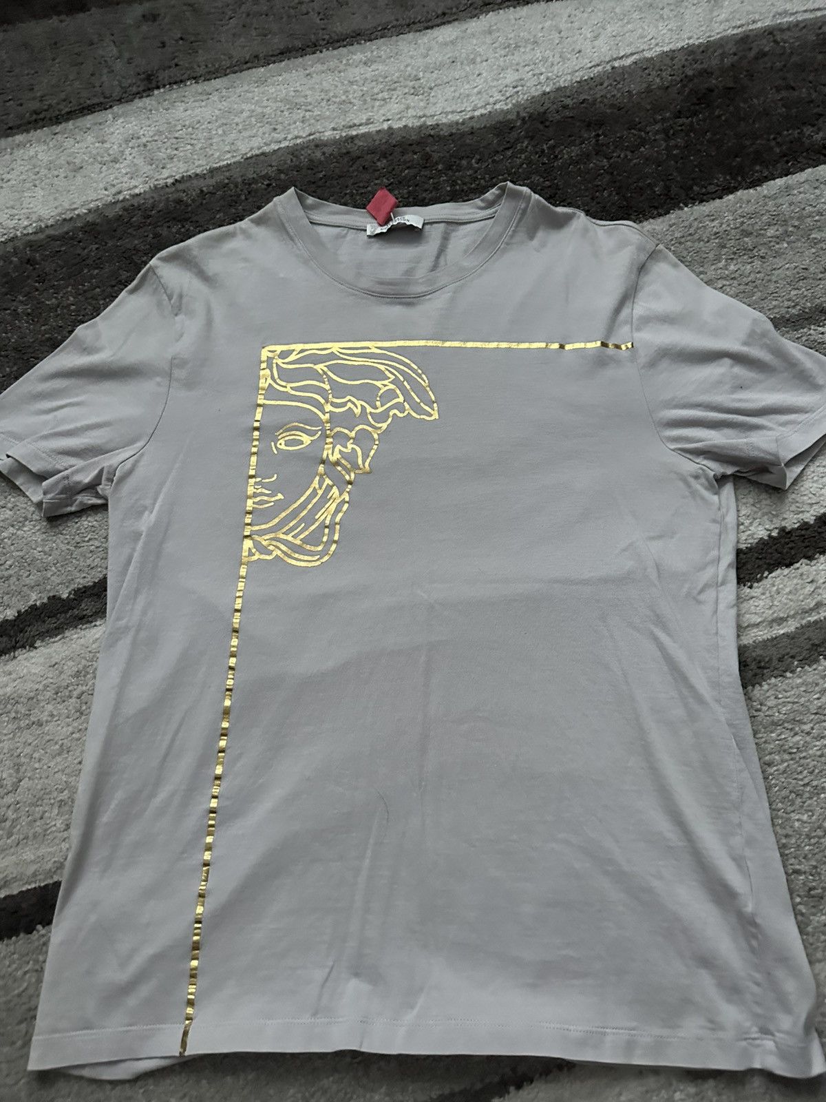 Versace Versace T shirt Grey/Gold Size US L / EU 52-54 / 3 - 1 Thumbnail