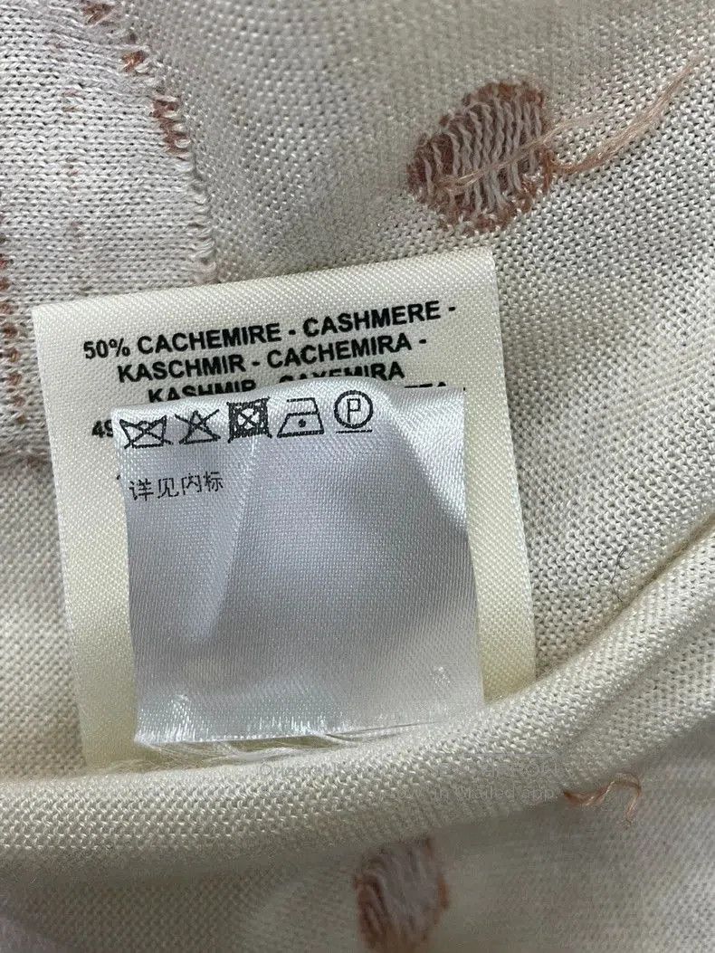 Hermes Hermes Pink White Polka Dot Cashmere Top. Size US M / EU 48-50 / 2 - 7 Thumbnail