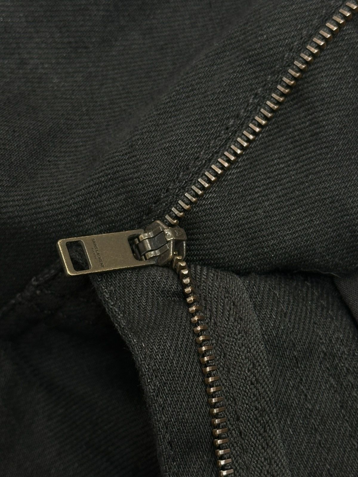 Saint Laurent Paris *NEW* SAINT LAURENT $860 SS20 Silver Coated Skinny Jeans D24 Size US 28 / EU 44 - 11 Thumbnail